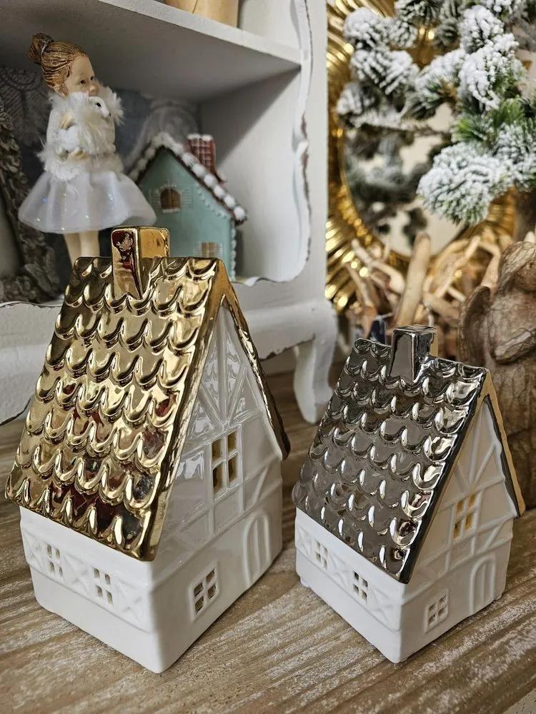 Béžová dekorace porcelánový domek s Led světýlky Christmas House L - 10*8*16 cm