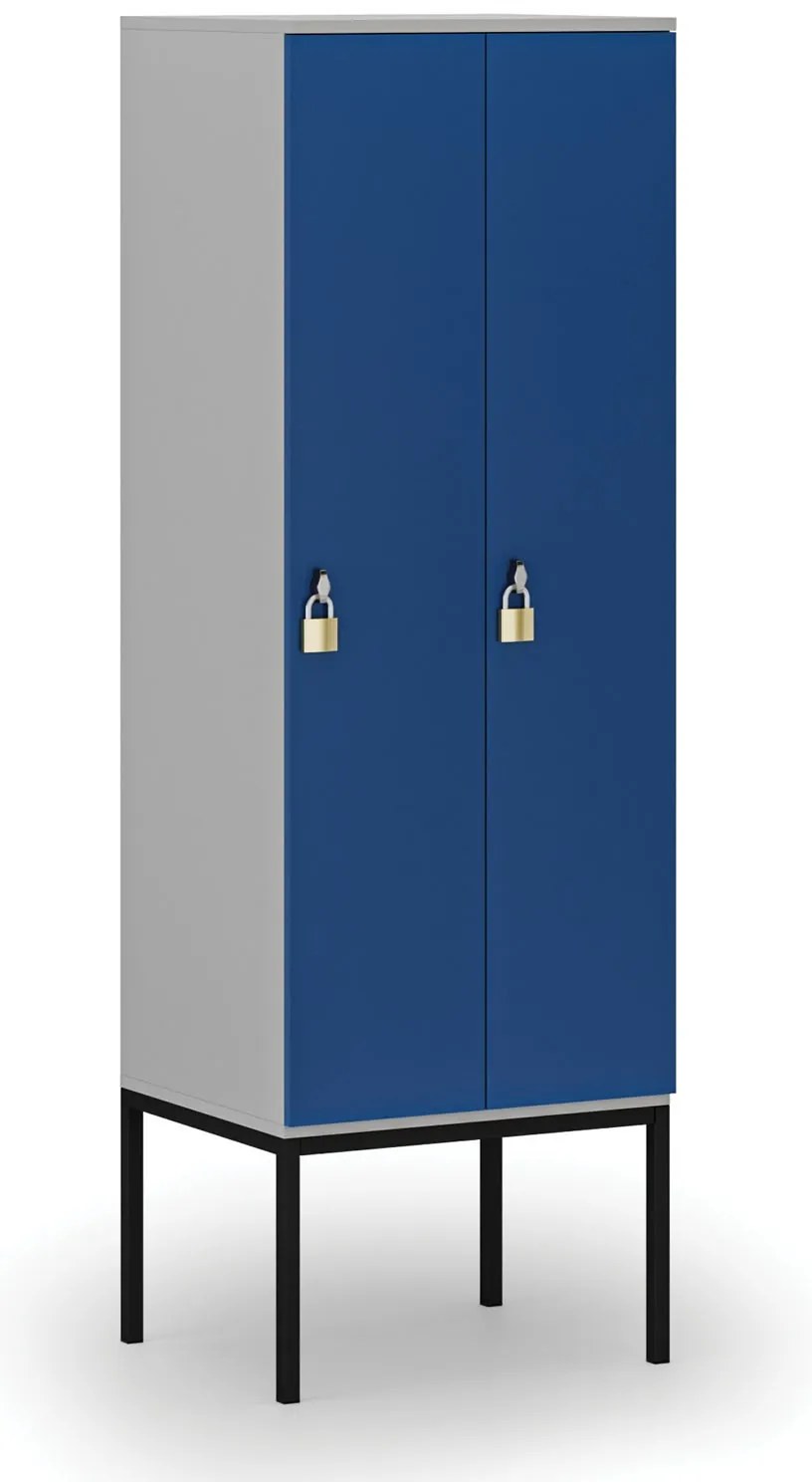 Drevená šatníková skrinka S4 s podnožou, 2 oddiely, 1871 x 600 x 500 mm, demont, otočný zámok, sivá / modrá