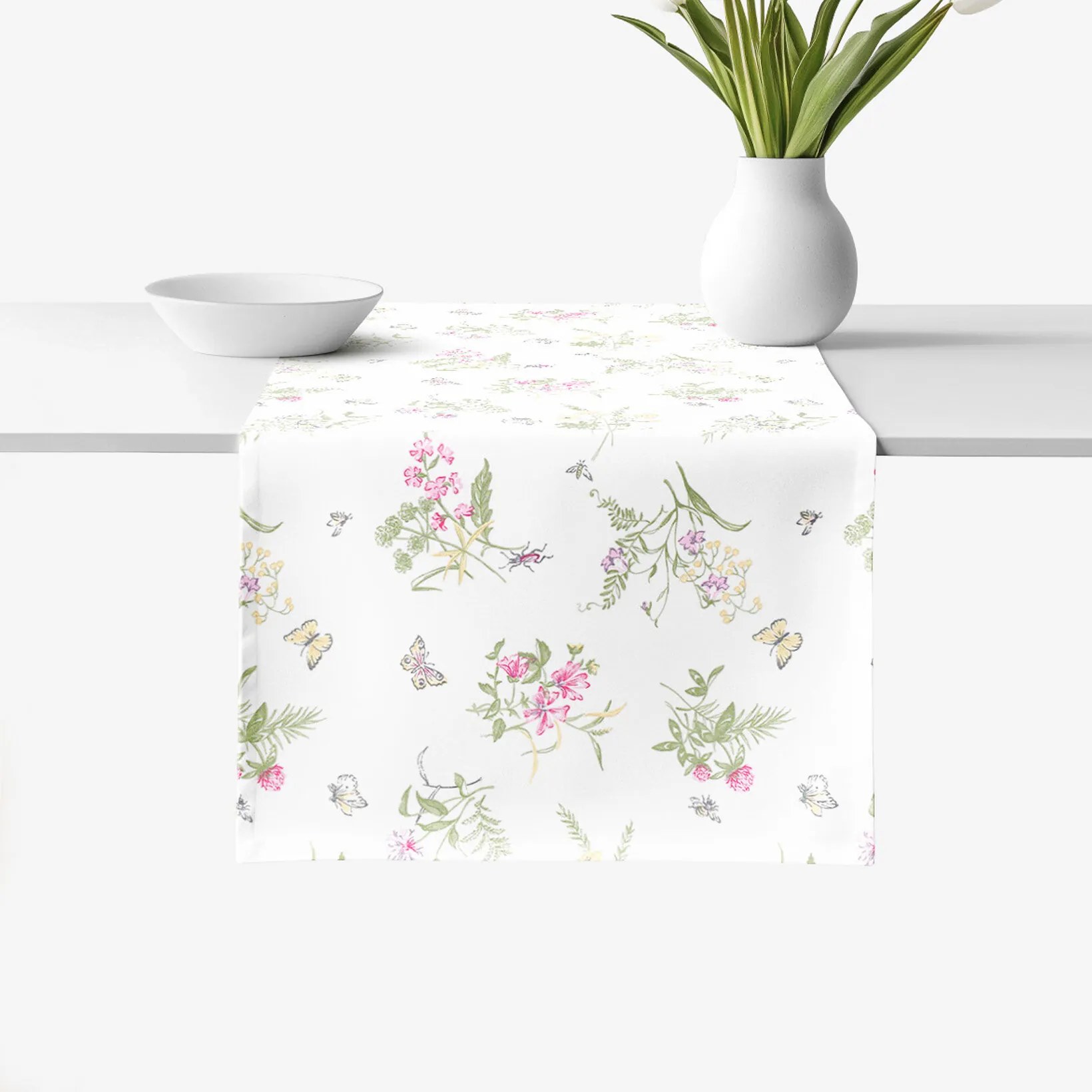 Goldea behúň na stôl 100% bavlnené plátno - farebné lúčne kvety na bielom 35x120 cm