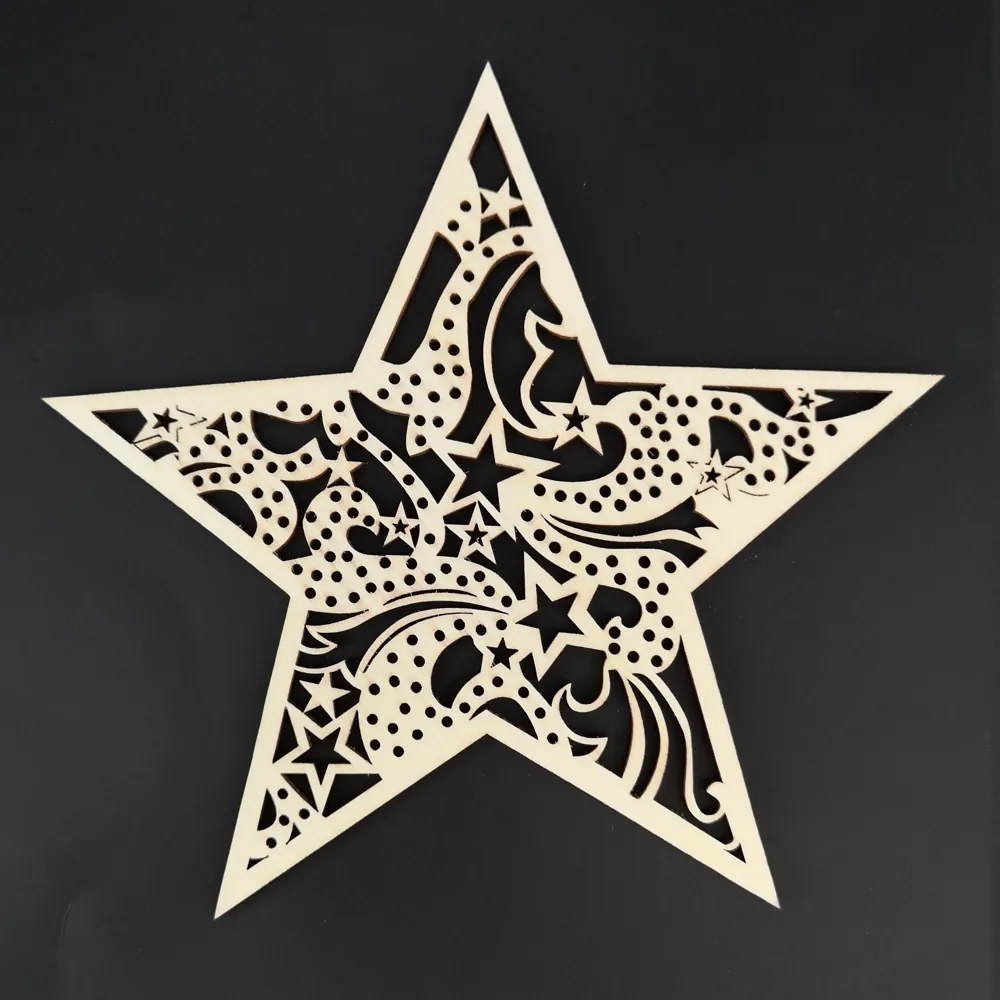 AMADEA Drevená ozdoba hviezda s ornamentom 19 cm