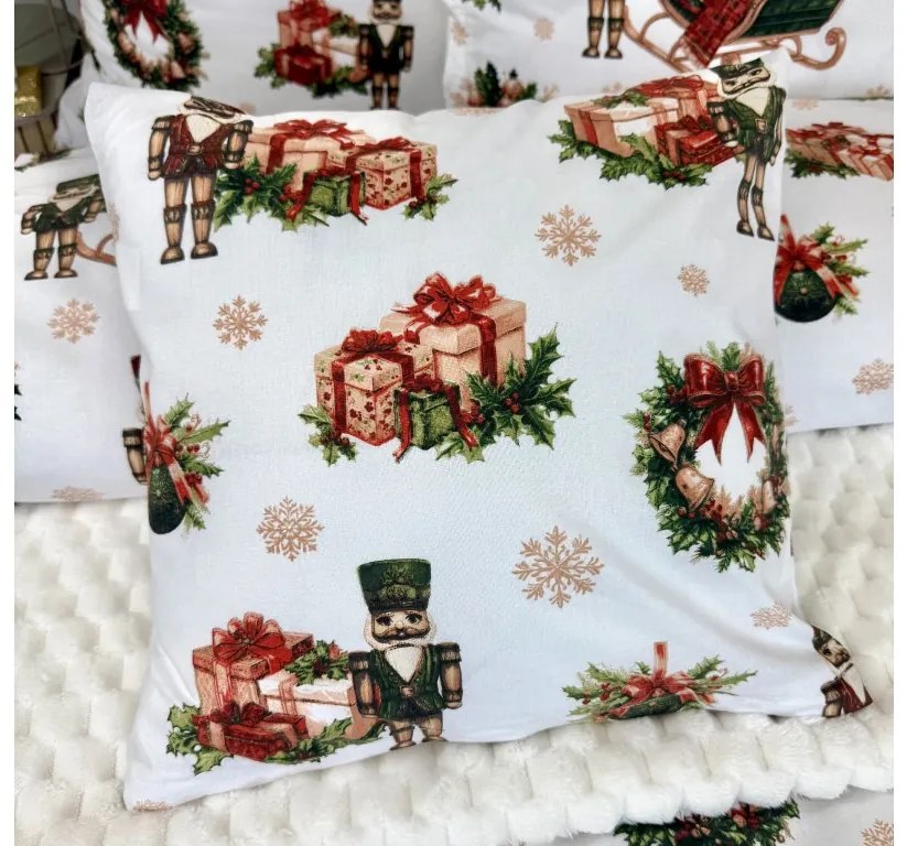 INTERMEDIC SK Obliečka na vankúš Čarovný luskáčik 40x40 cm – 100 % bavlna