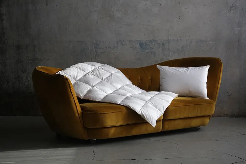 Hilding Anders Luxusný set prikrývky a vankúša zo 100% maďarského husieho páperia IMPERIAL DOWNY Rozmer vankúša: 70 x 90 cm, Rozmer prikrývky: celoročná 140 x 200 cm