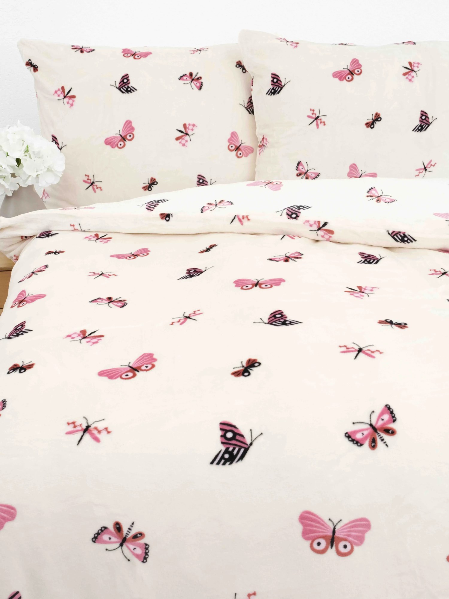 Obliečky mikroplyš Exclusive – Motýliky béžové