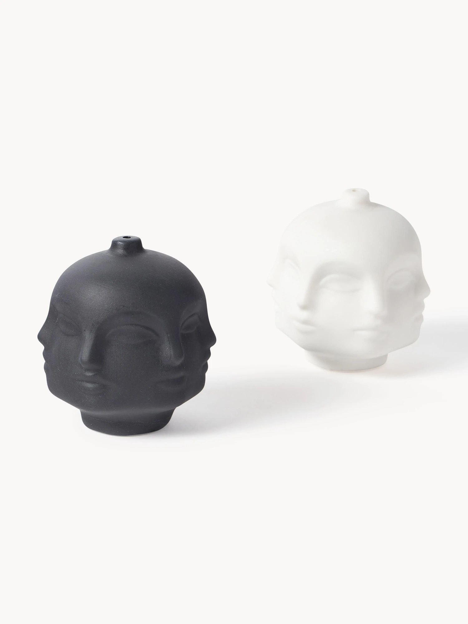 Súprava solničky a koreničky z porcelánu Dora Maar, 2 diely