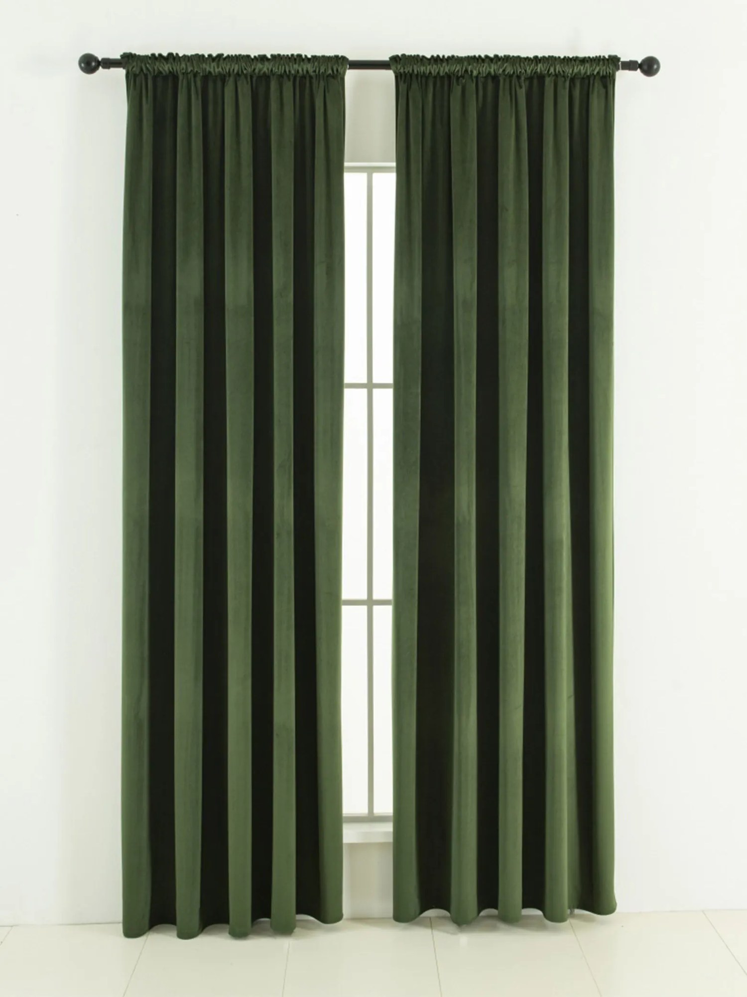 Zamatové zatemňovacie závesy Cesar tmavo zelené - 140 x 160 cm (2ks) - riasiaca stuha
