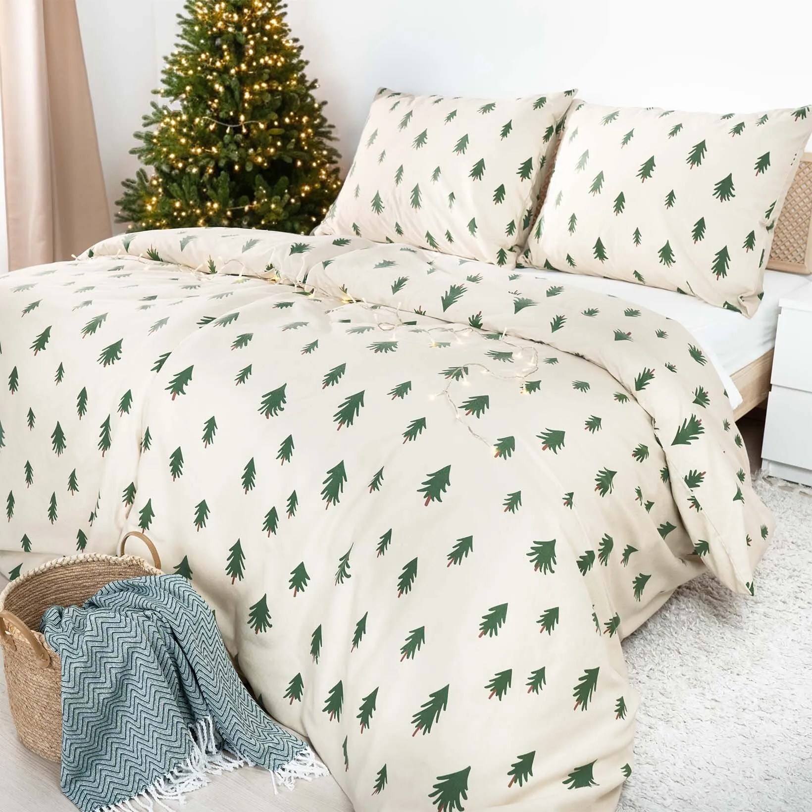 Goldea vianočné flanelové posteľné obliečky - stromčeky na režnom 140 x 200 a 70 x 90 cm