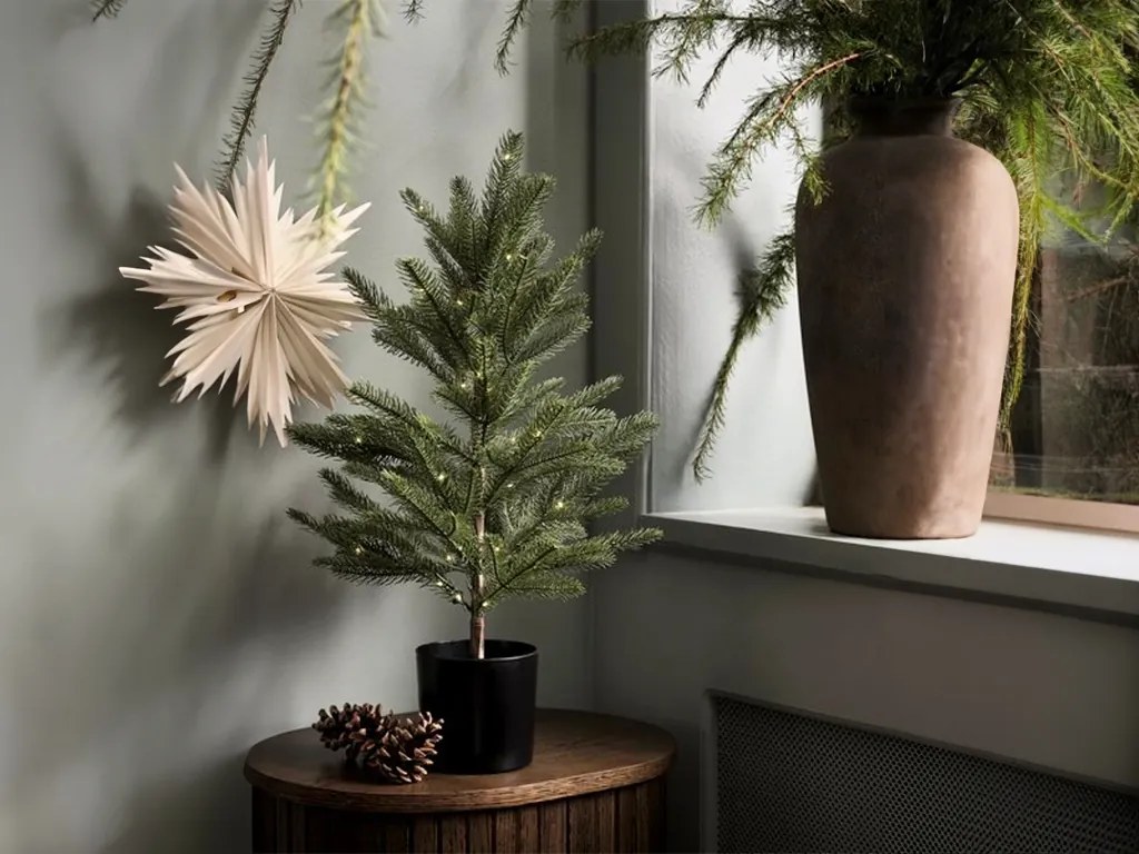Umelý vianočný stromček NORDIC s LED osvetlením, 60 cm