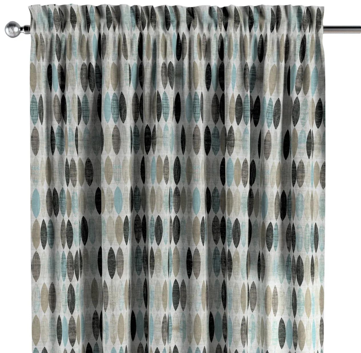 Záves s tunelom a volánom