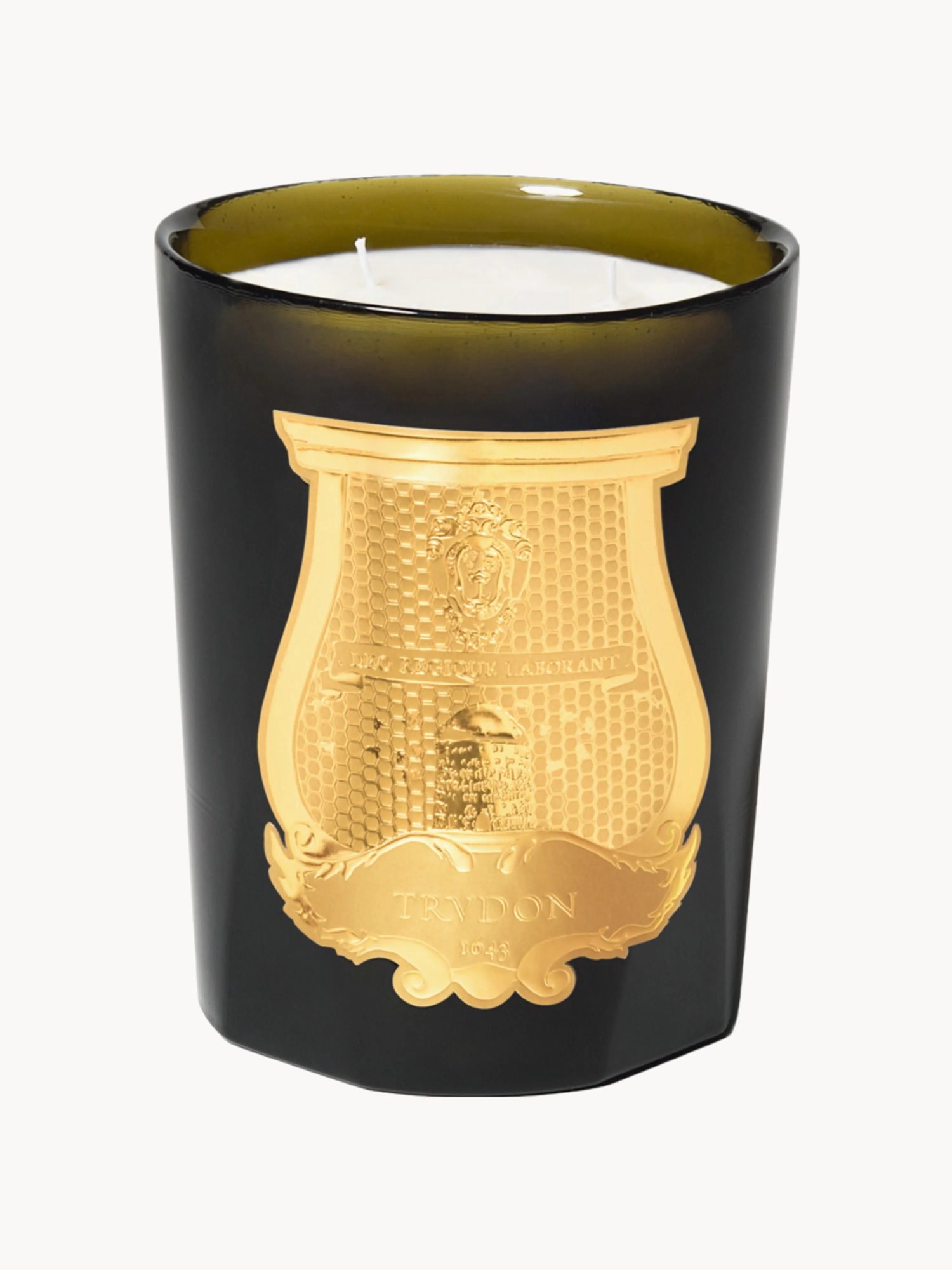 Ručne vyrobená trojknôtová vonná sviečka Ernesto (klinček, labdanum, dubové drevo a pačuli)