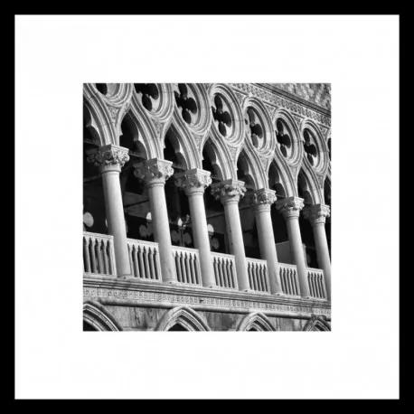 B&amp;W rámovaný obraz 50x50