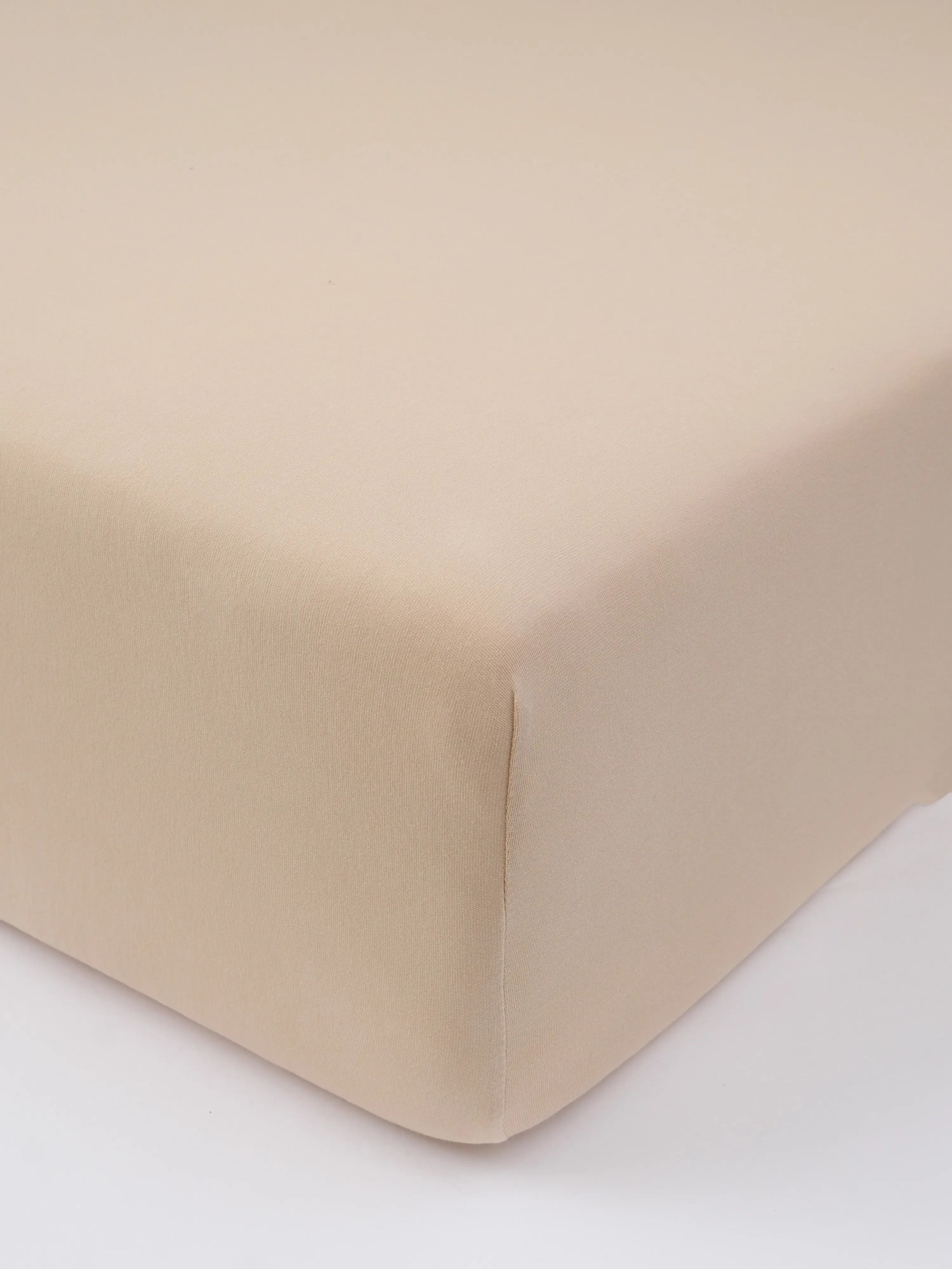 Jersey plachta do postieľky s elastanom Deluxe 60 x 120 cm – béžová