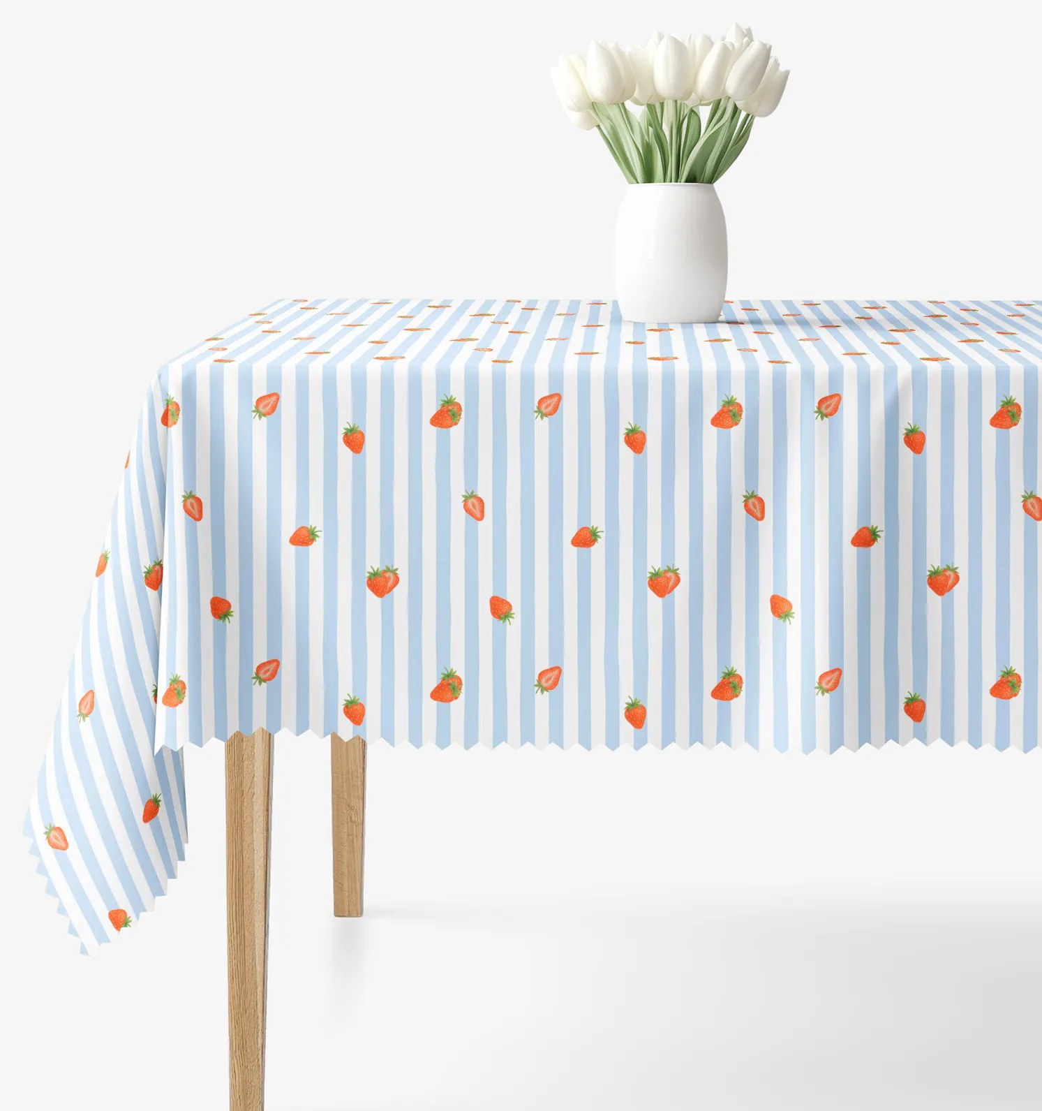 Goldea hranatý teflónový obrus - modré prúžky s jahodami 100 x 100 cm