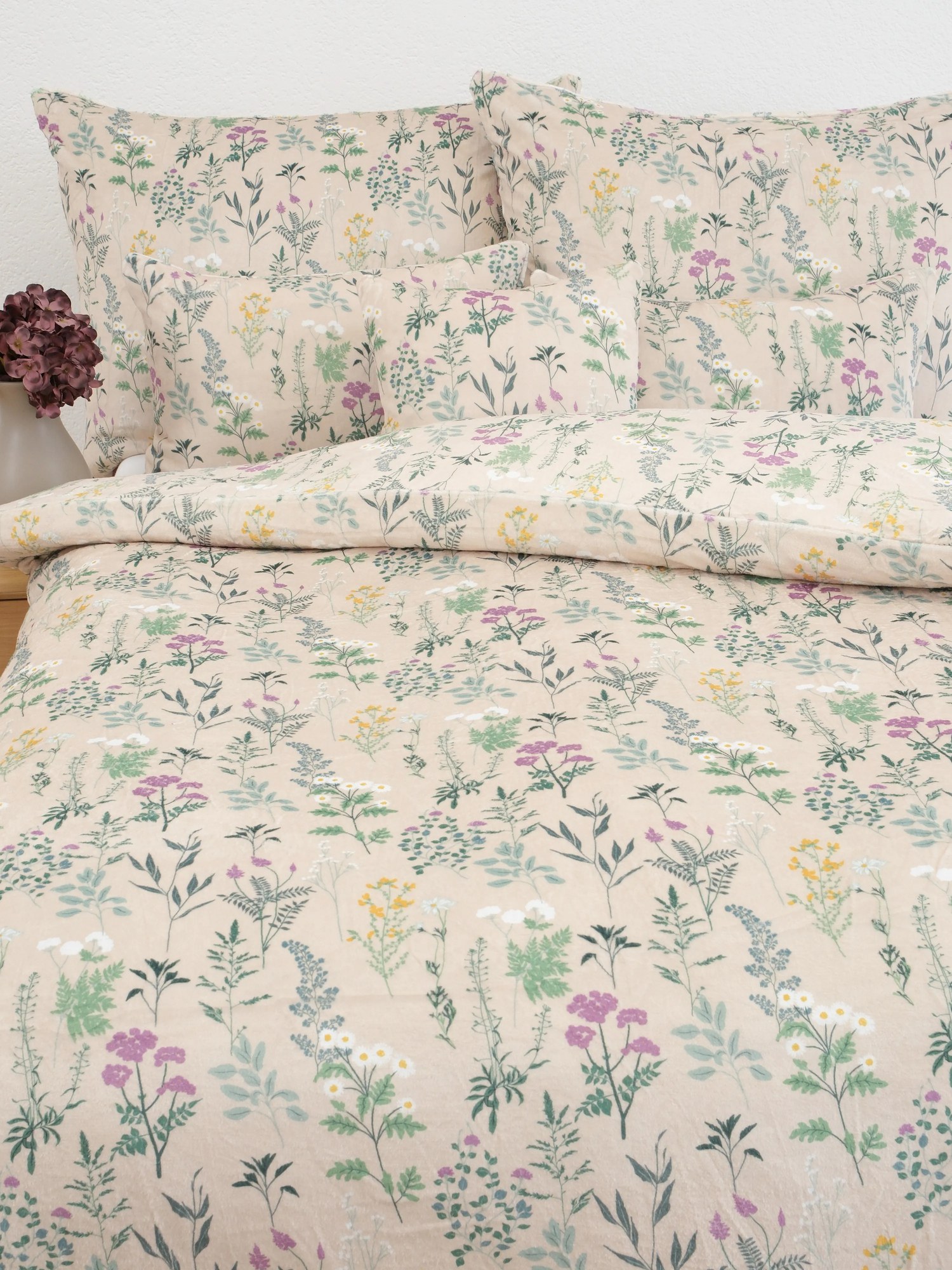 Predĺžené obliečky mikroplyš Digital – Bianca béžová