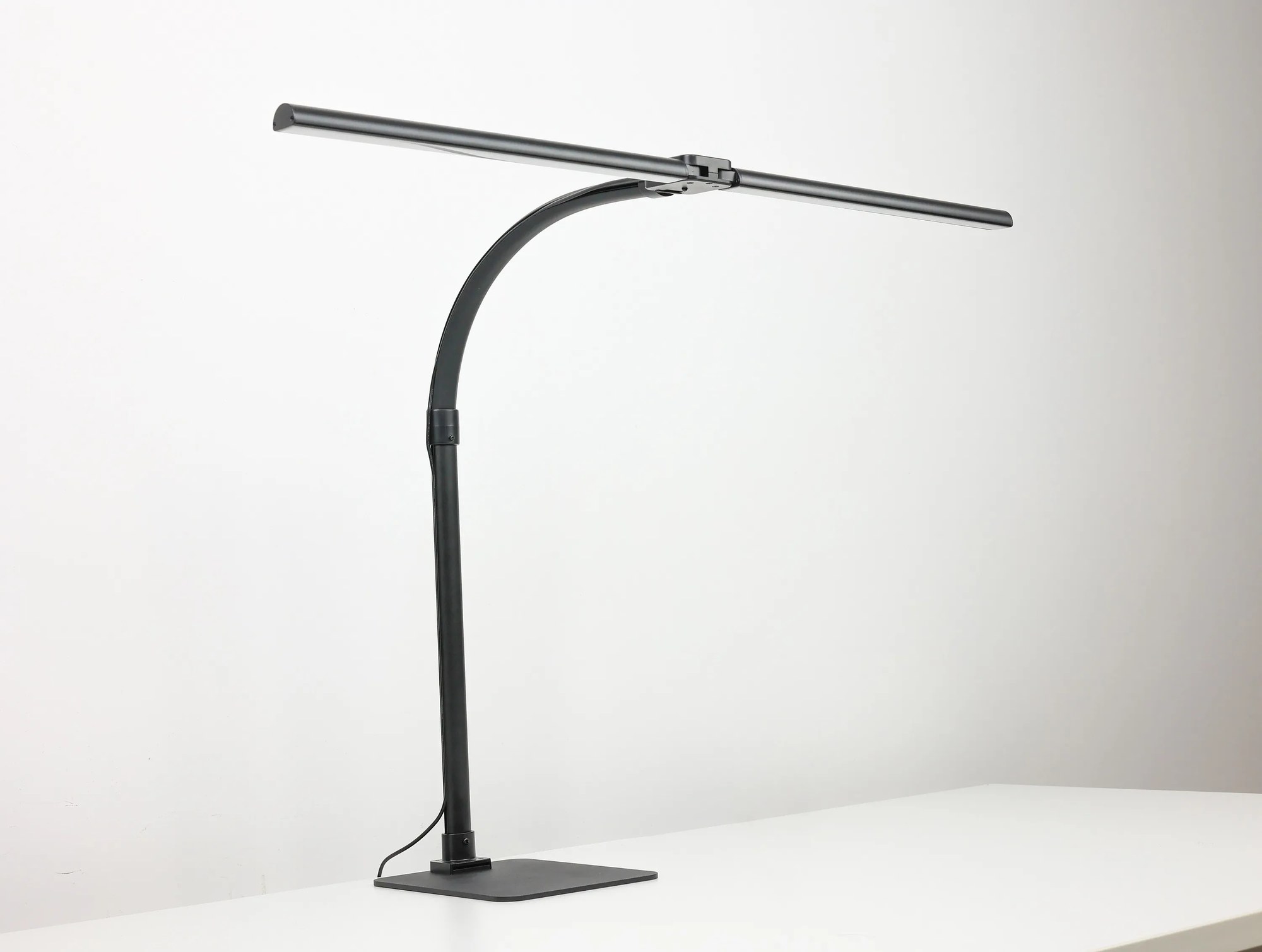 Stolná LED lampa ALVARO, základňa, diaľkový ovládač