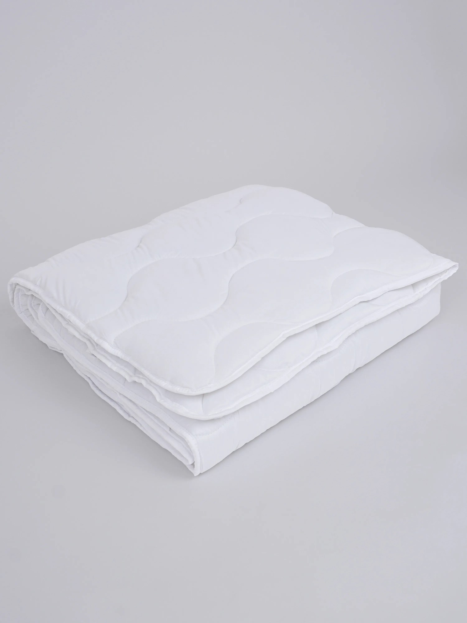 Prešívaná prikrývka z dutého vlákna do detskej postieľky Classic – 100 x 135 cm