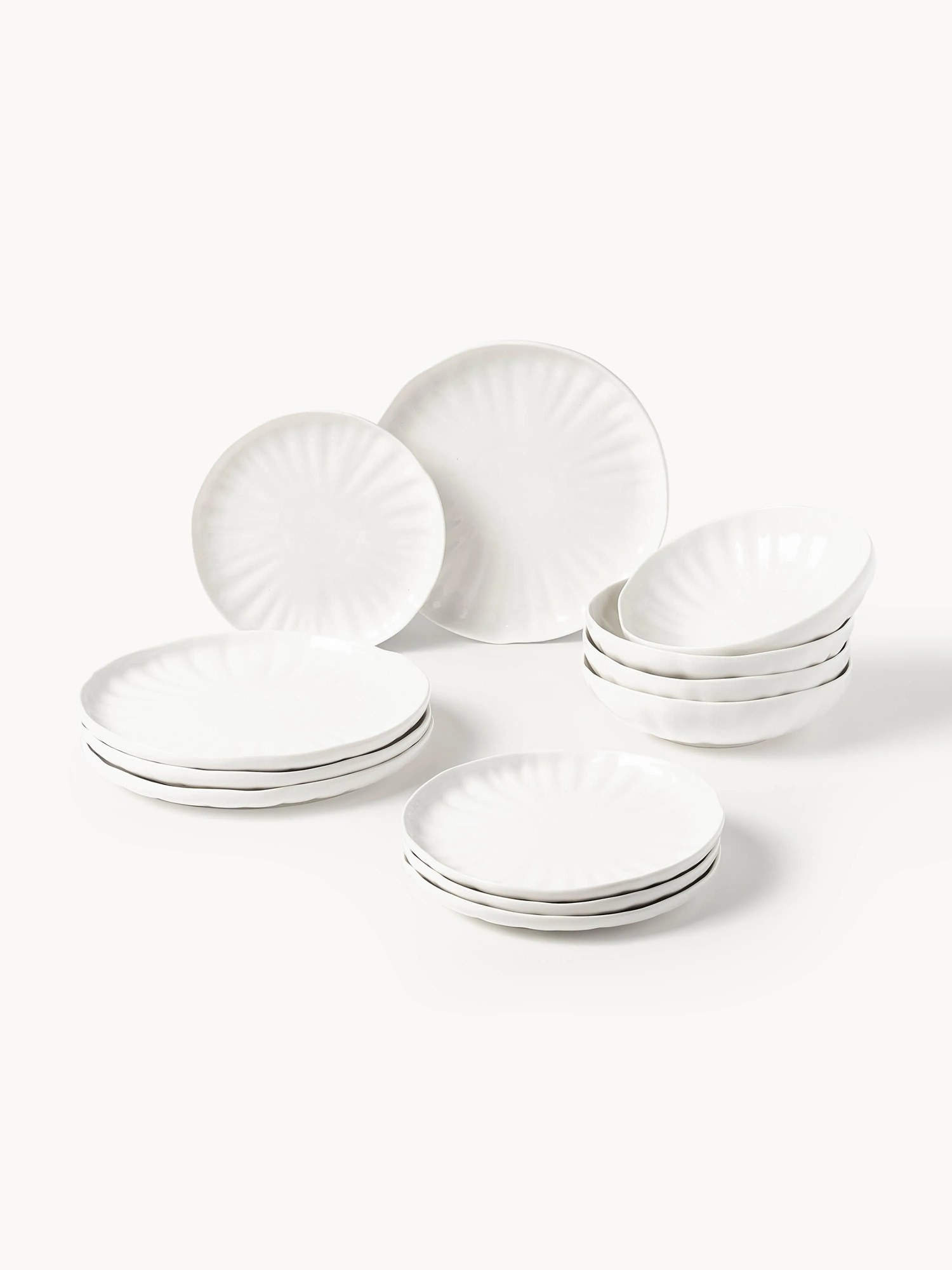 Porcelánová súprava riadu's reliéfom Sali, 4 osoby, 12 ks