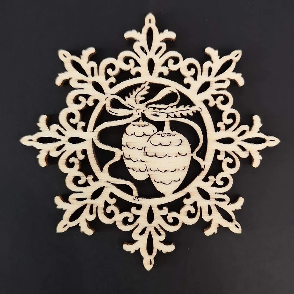 AMADEA Drevená ozdoba vločka so šiškami 6 cm