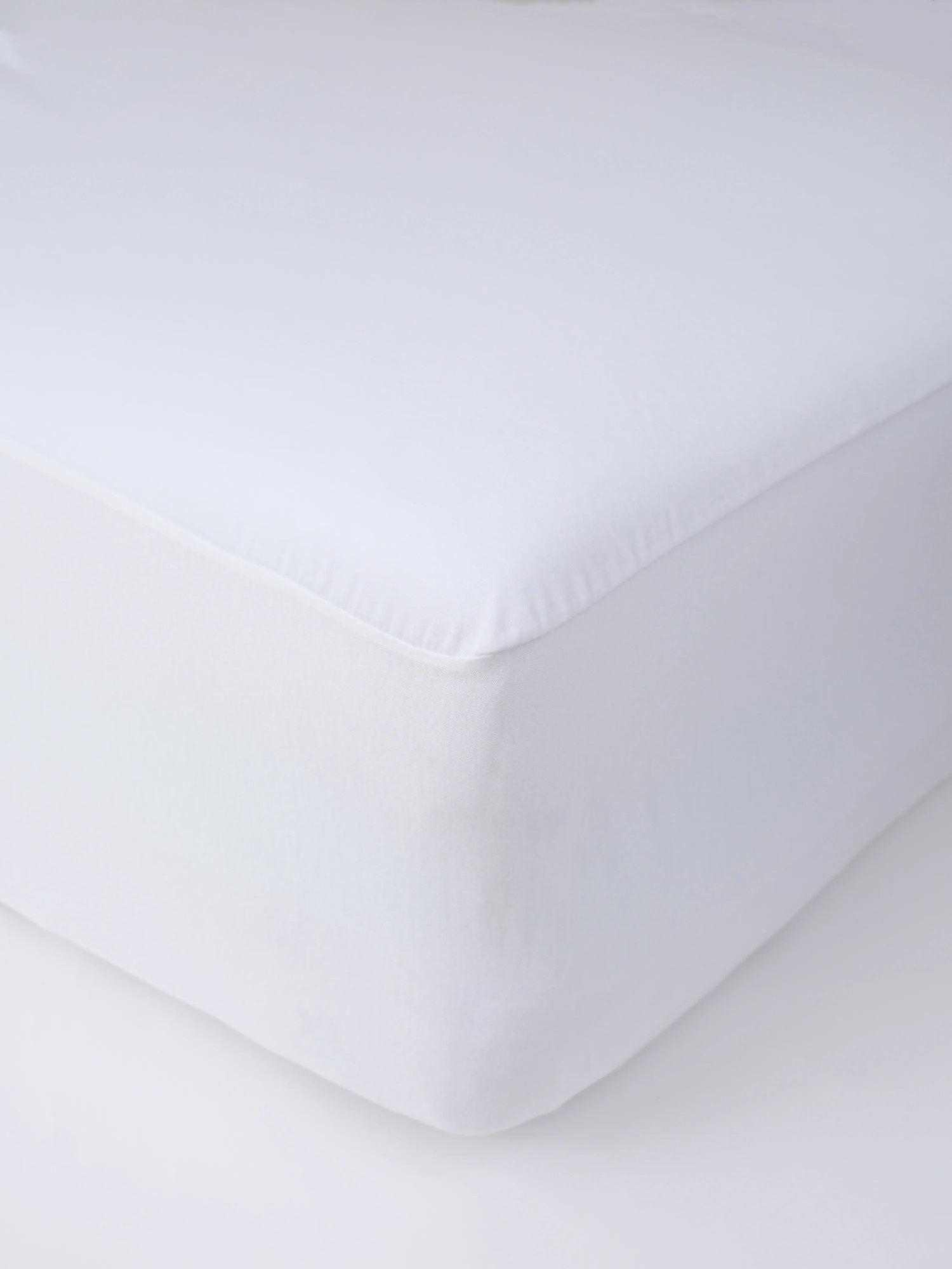 Nepriepustné jersey prestieradlo 70 x 140 cm - biele