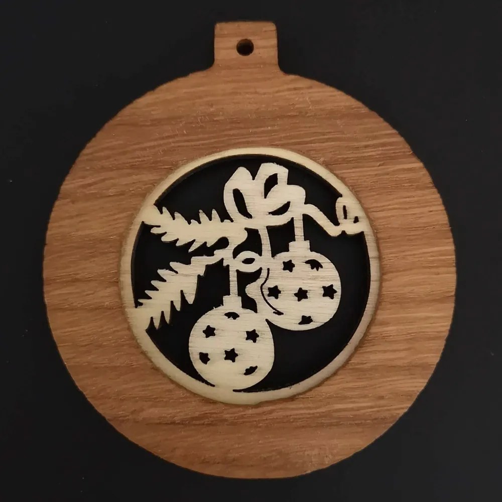 AMADEA Drevená ozdoba z masívu s vkladom - guľa s guľami 8 cm