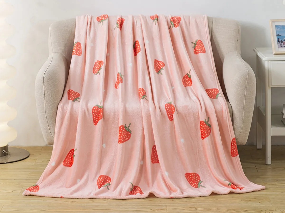 XPOSE® Mikroplyšová deka STRAWBERRY 200x220 cm