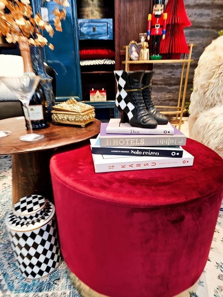 Dekorácia socha čierna dámska topánka so šachovnicou - 15*12*15 cm