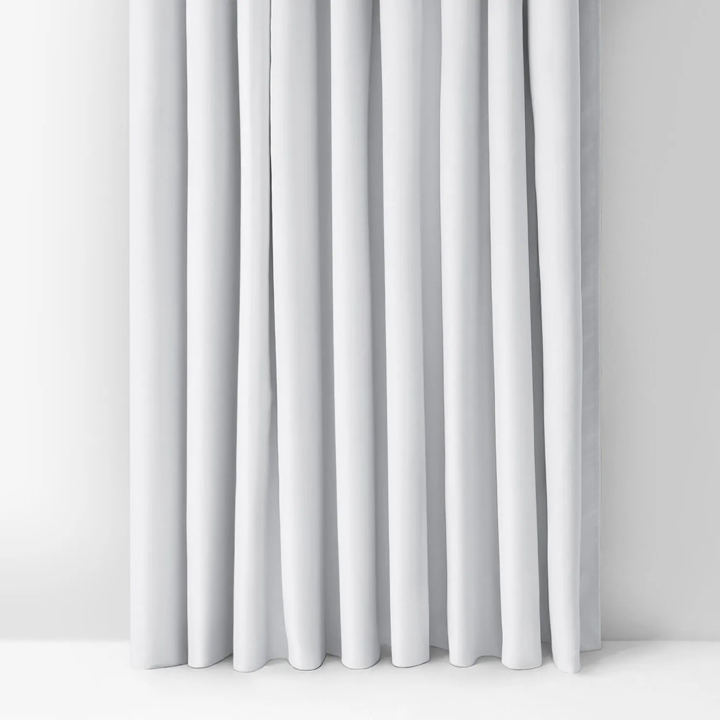 Goldea zatemňovací záves blackout so saténovým leskom - strieborný 270x180 cm