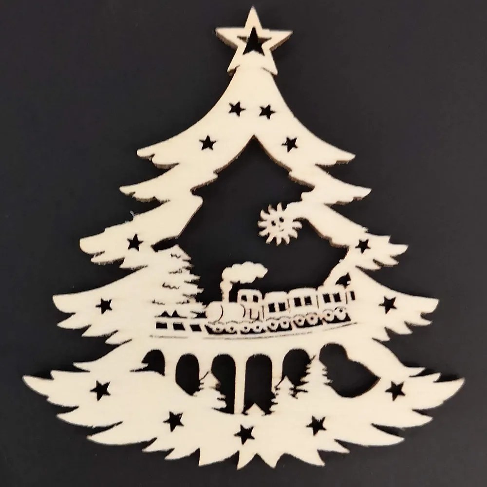 AMADEA Drevená ozdoba stromček s vláčikom 9 cm