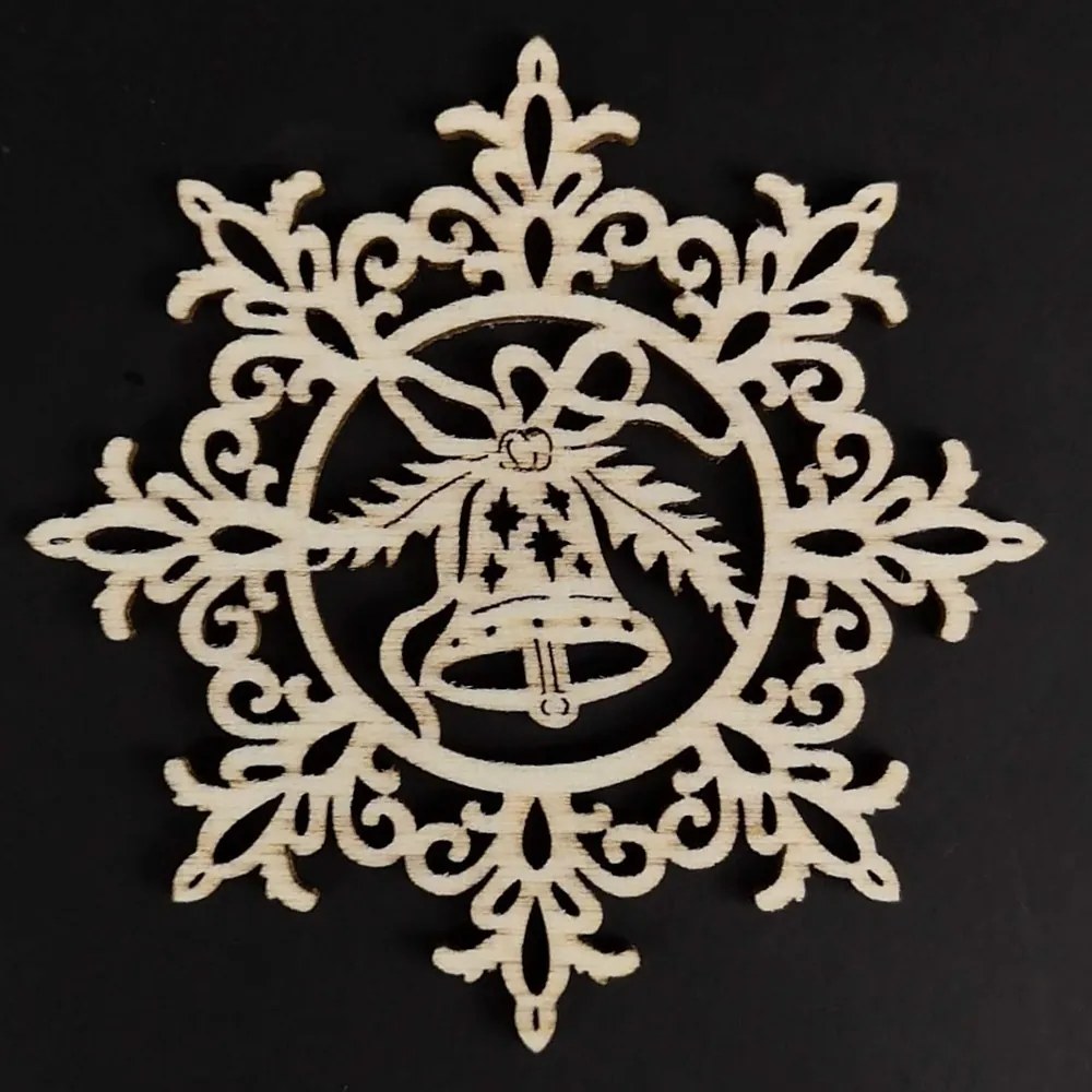 AMADEA Drevená ozdoba vločka so zvončekom 6 cm