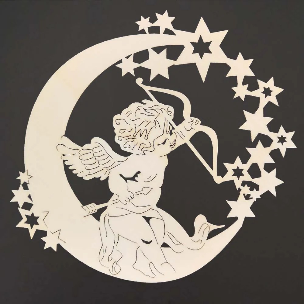 AMADEA Drevená ozdoba anjel na mesiaci s lukom 15 cm AMADEA Drevená ozdoba anjel na mesiaci s lukom 15 cm
