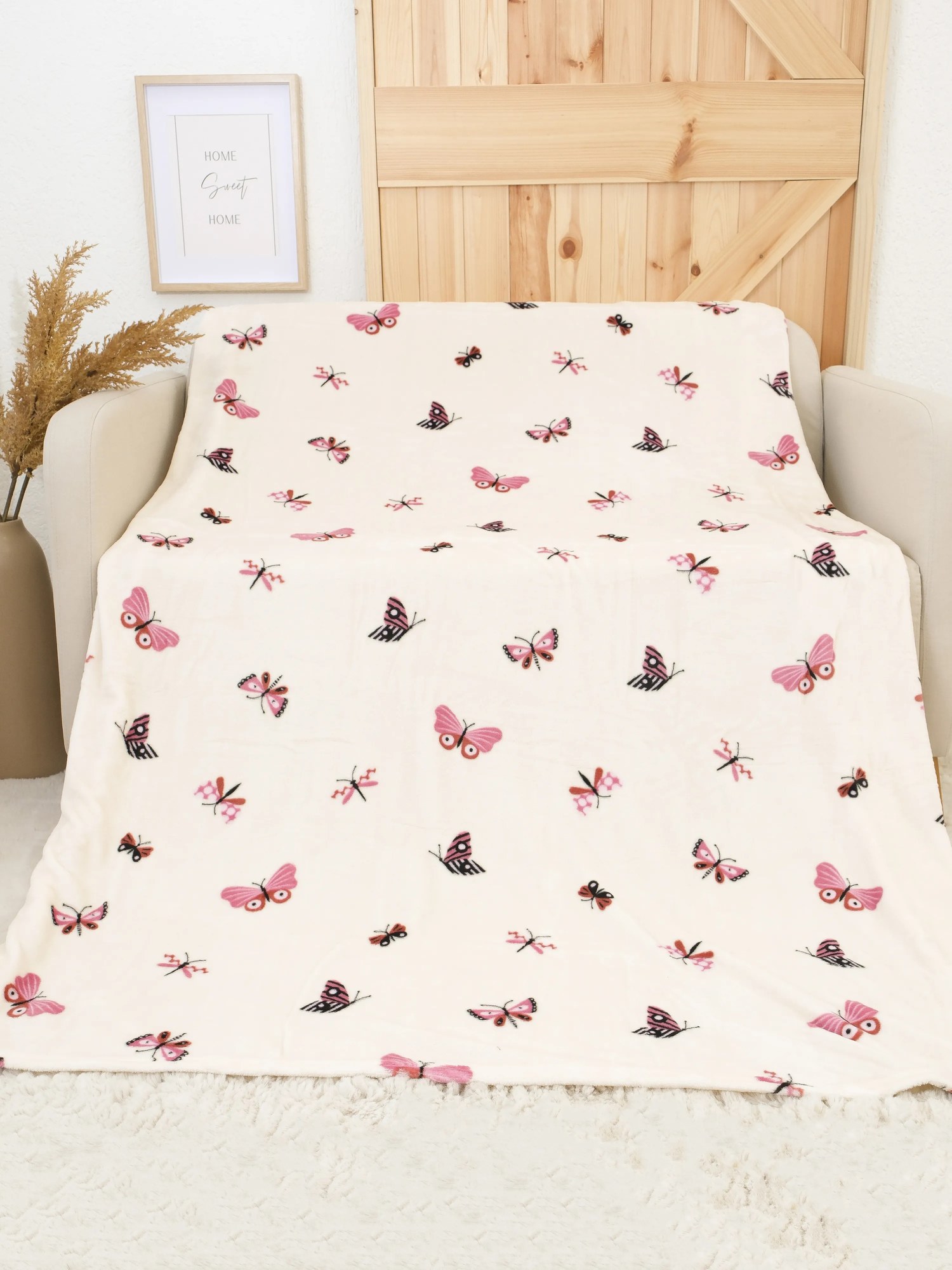 Deka mikroplyš Exclusive 150 × 200 cm – Motýliky béžové