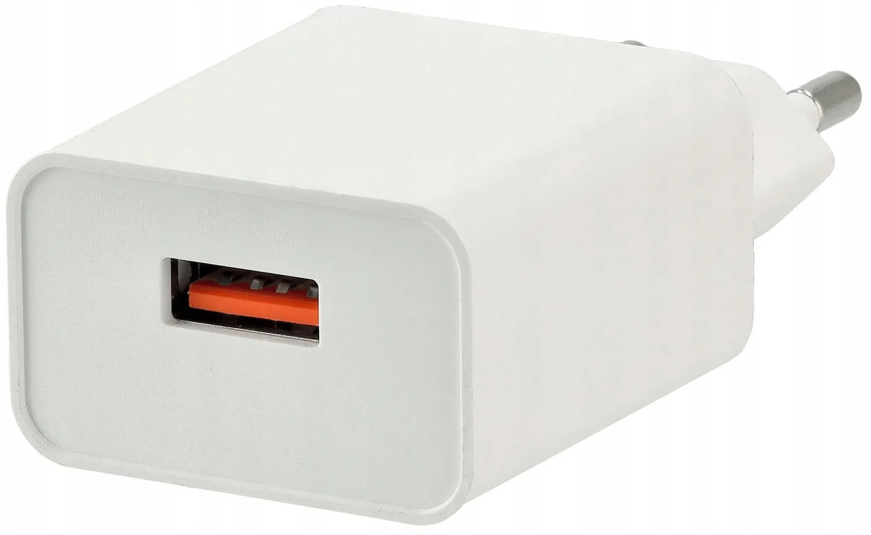 BERGE Biela USB nabíjačka do zásuvky 5V 3A BERGE Biela USB nabíjačka do zásuvky 5V 3A