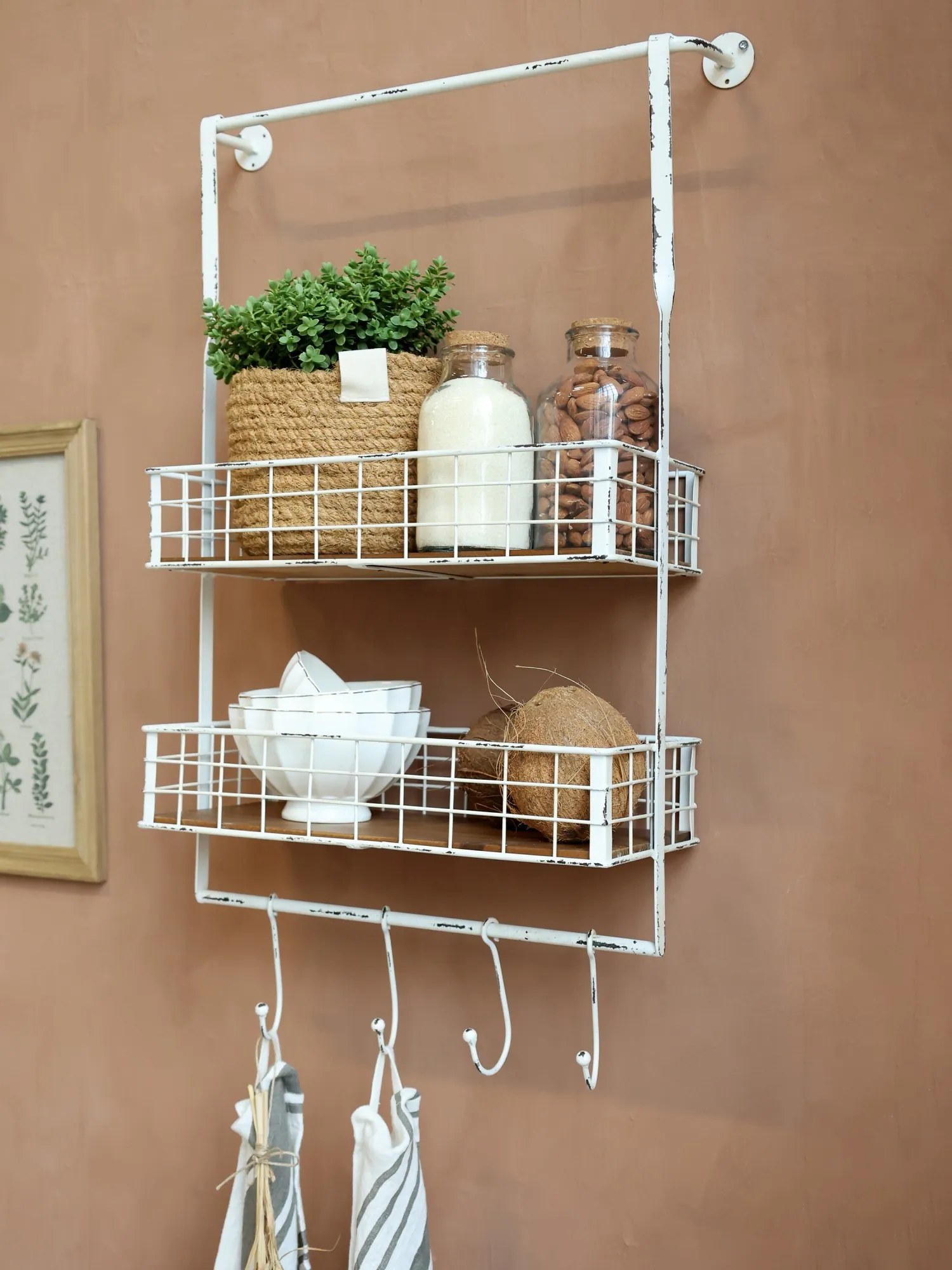 Krémová antik kovová nástenná polička s háčikmi Old Shelf - 48*18*77 cm