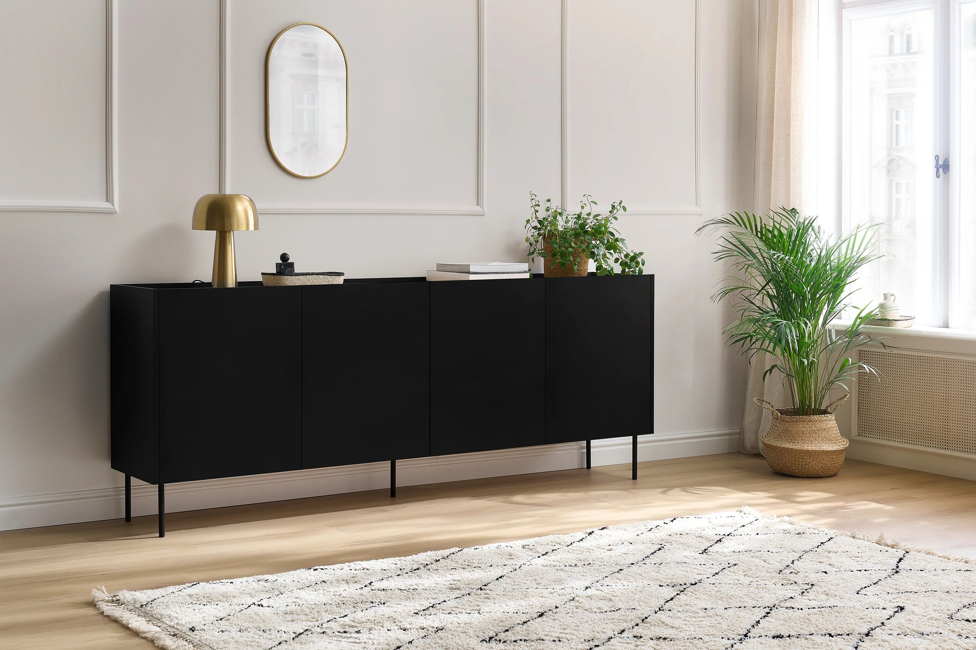 Komoda Desin 220 cm s kovovými nohami - čierny mat / dub nagano