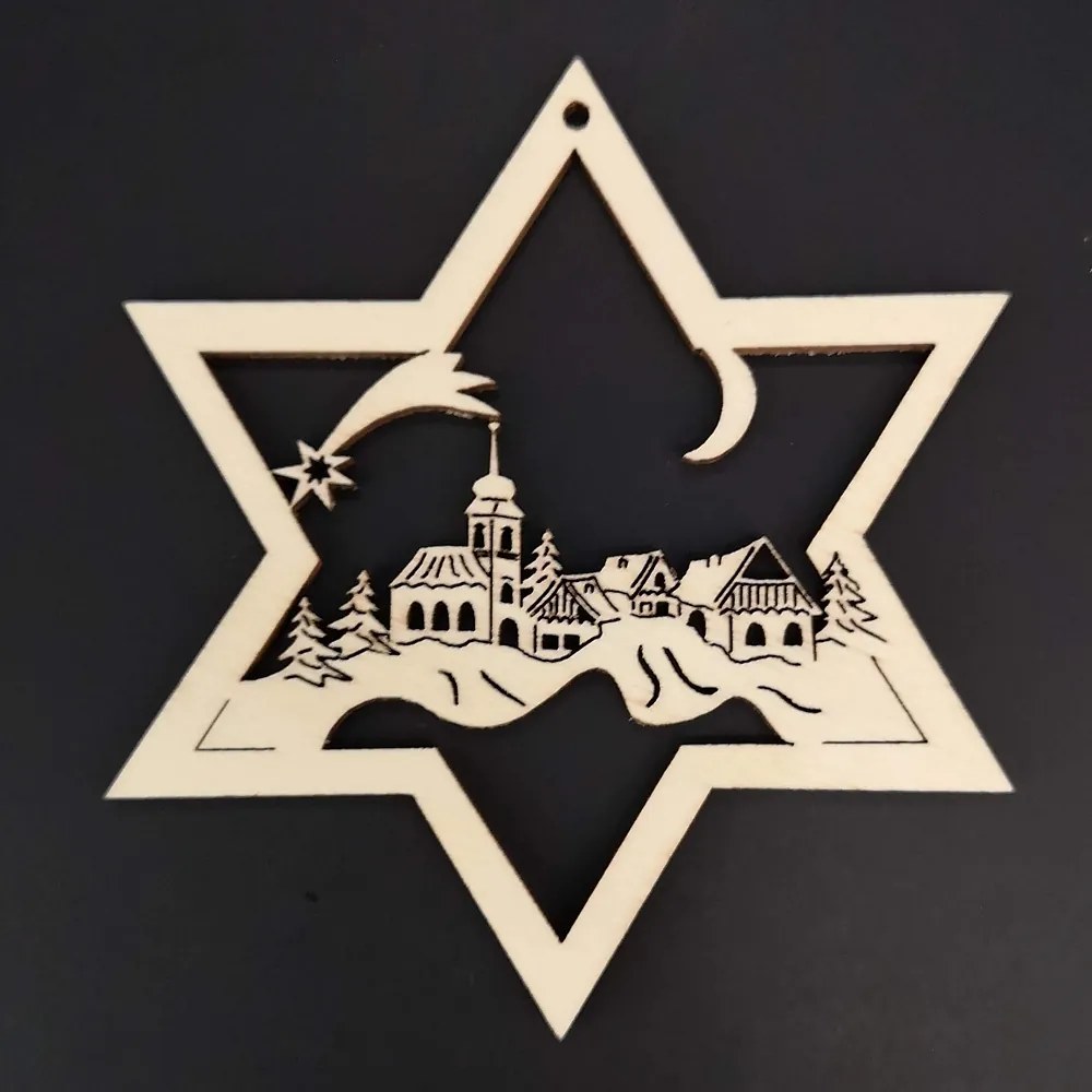 AMADEA Drevená ozdoba hviezda s dedinkou 8 cm