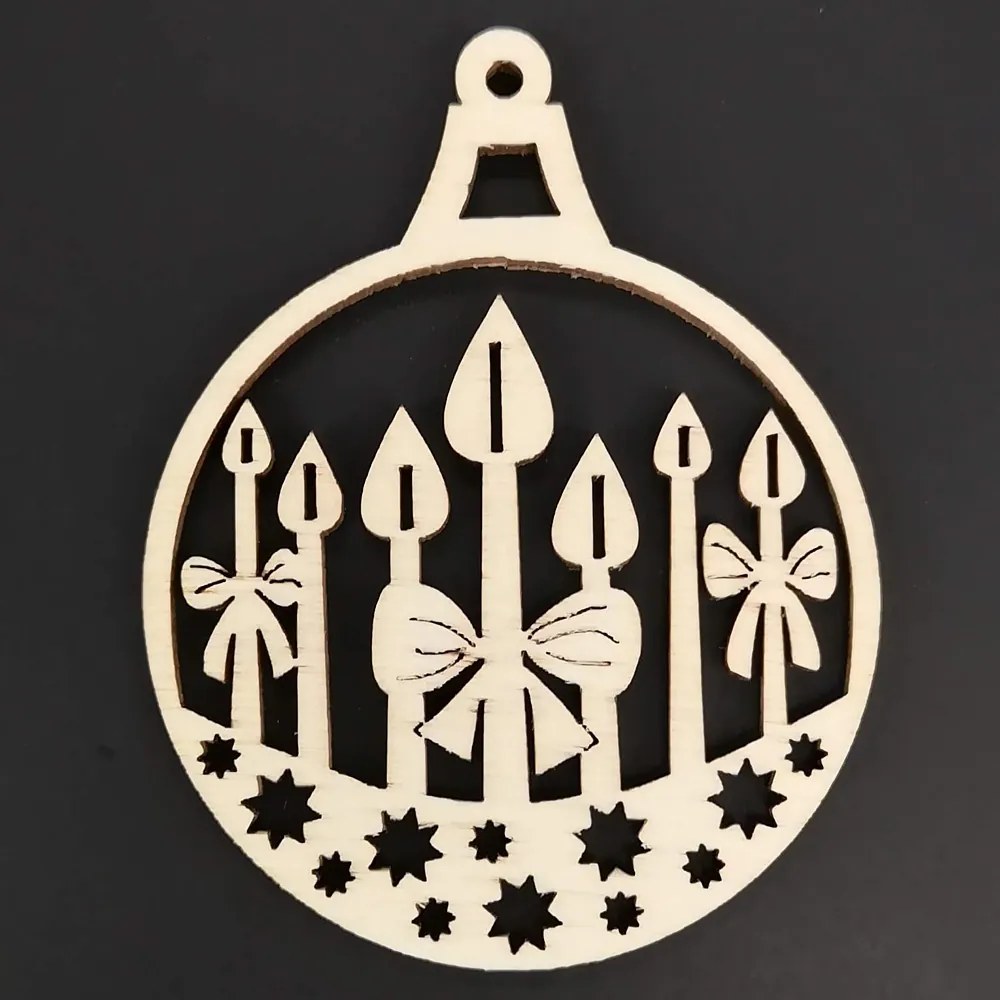 AMADEA Drevená ozdoba gule so sviečkami 8 cm