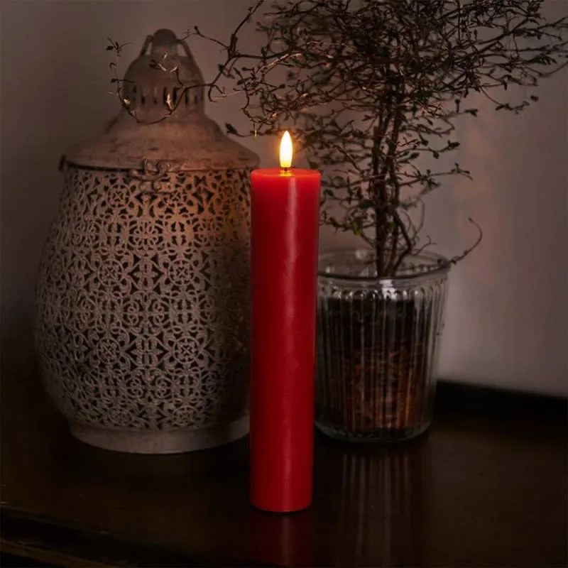 SIRIUS LED vosková sviečka Sille, červená, Ø 5 cm, 25 cm