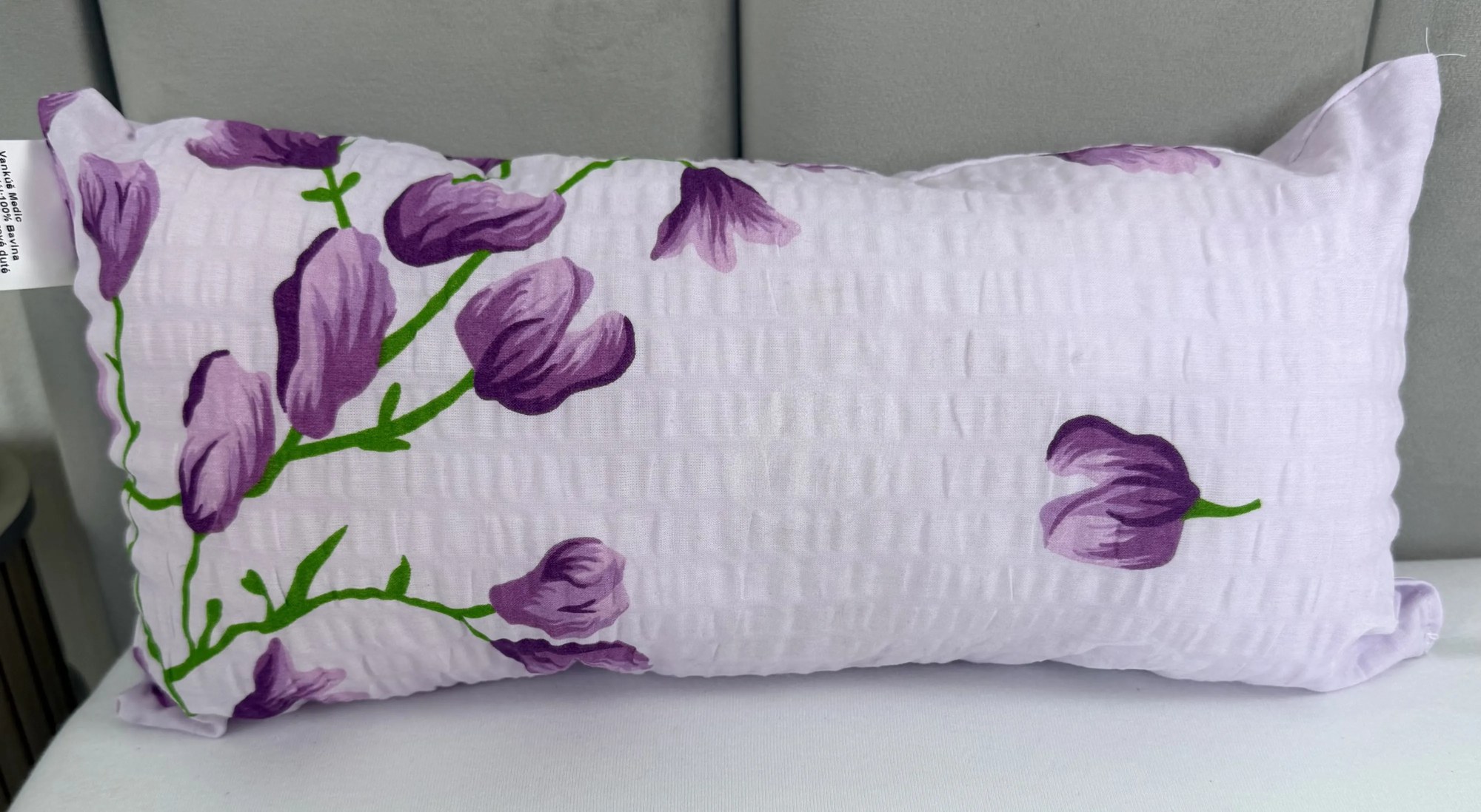 INTERMEDIC SK Vankúšik 40x23 cm Krep Fialové Kvety
