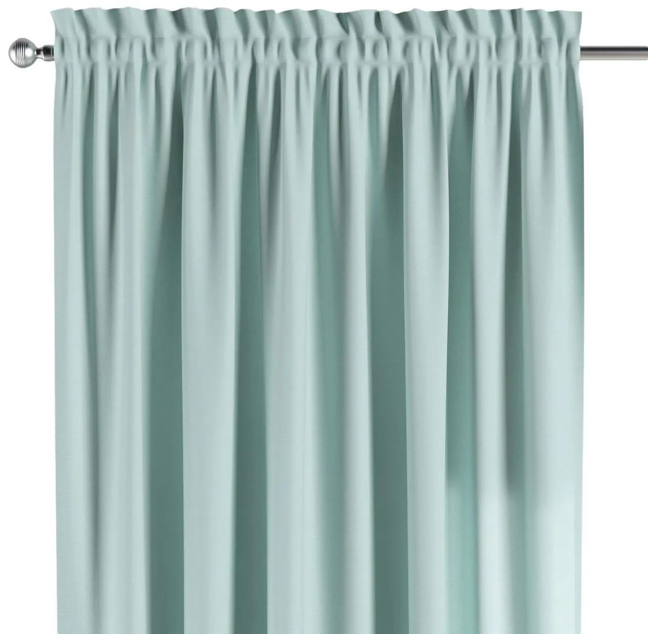 Záves s tunelom a volánom