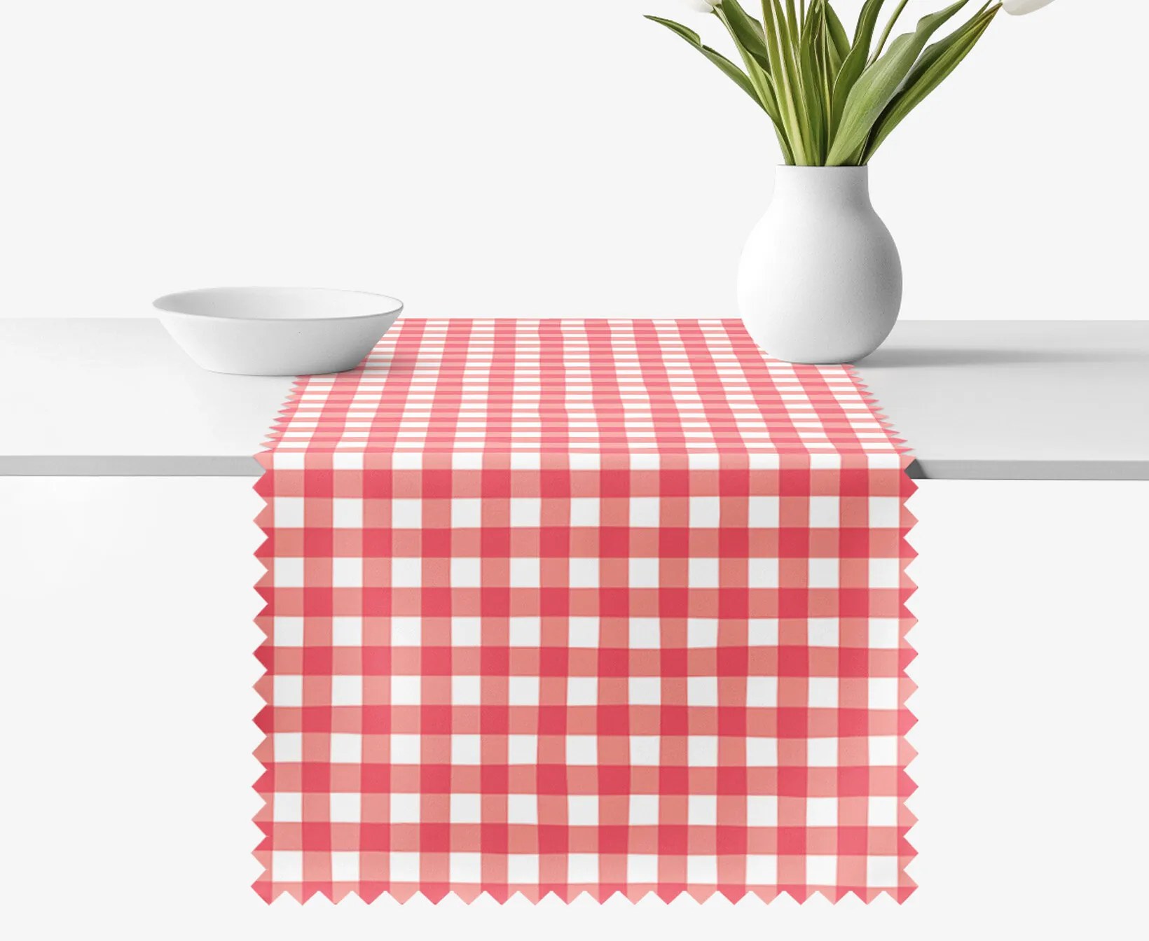 Goldea behúň na stôl teflónový - červené kocky 35x120 cm Goldea behúň na stôl teflónový - červené kocky 35x120 cm