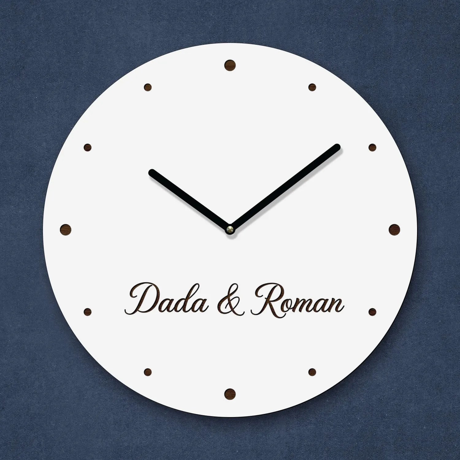 DUBLEZ | Personalizované drevené hodiny s menami