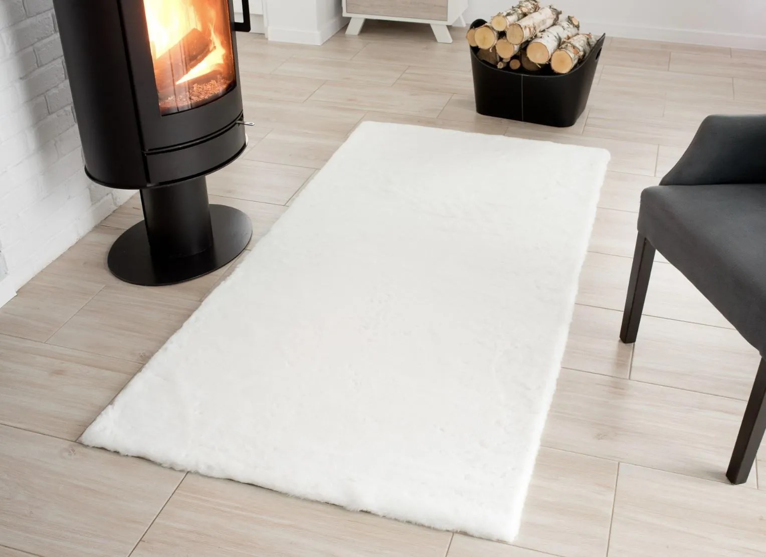 Kusový koberec RABBIT FUR - imitácia králičej kožušiny - biely