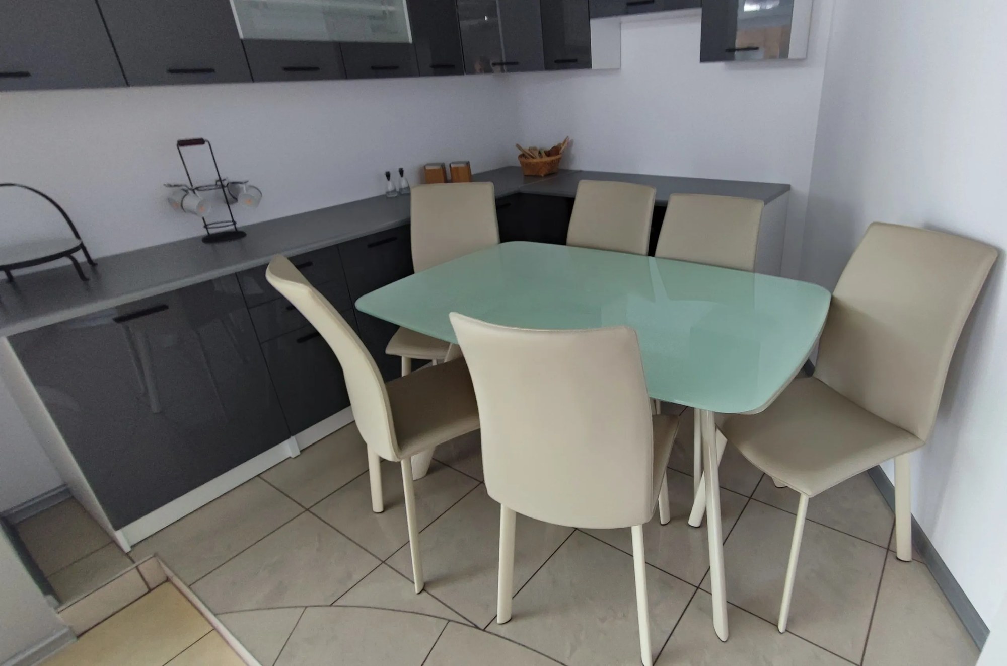 Set Helsinki Stôl + 6 stoličiek