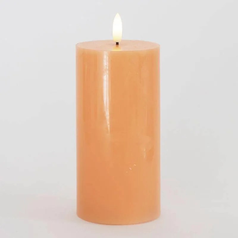 SIRIUS LED vosková sviečka Sille, broskyňová, 7,5 x 15 cm