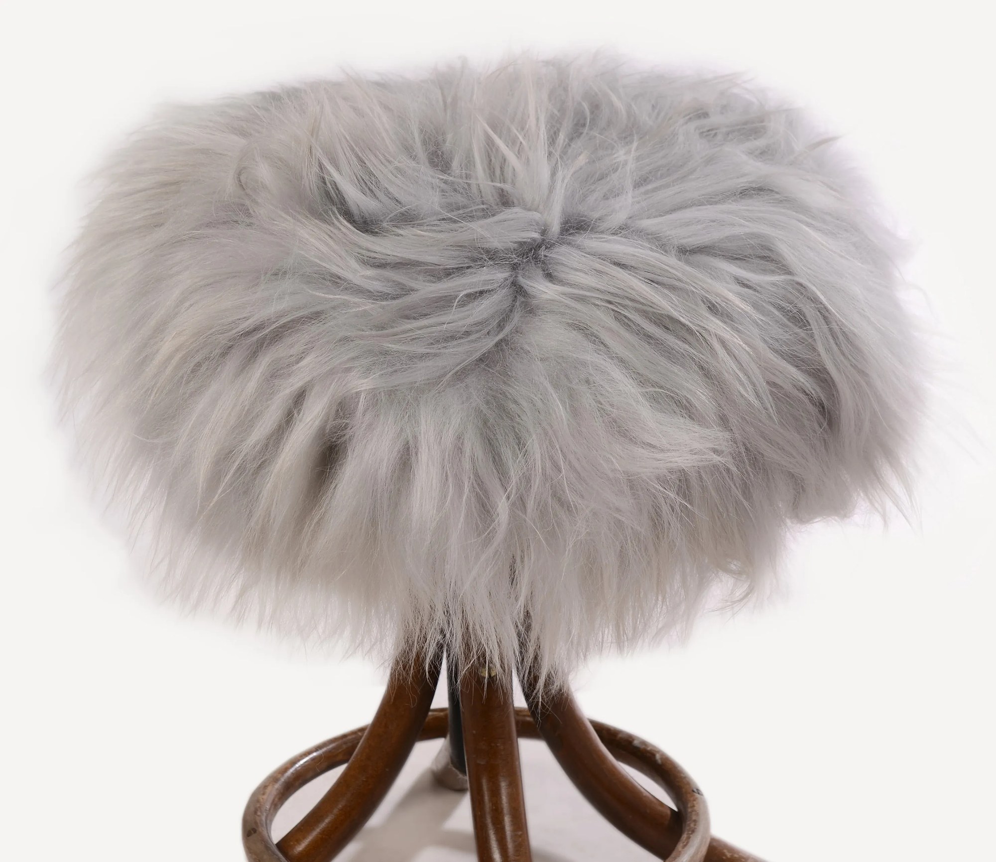 Podsedák z ovčej kože sivý