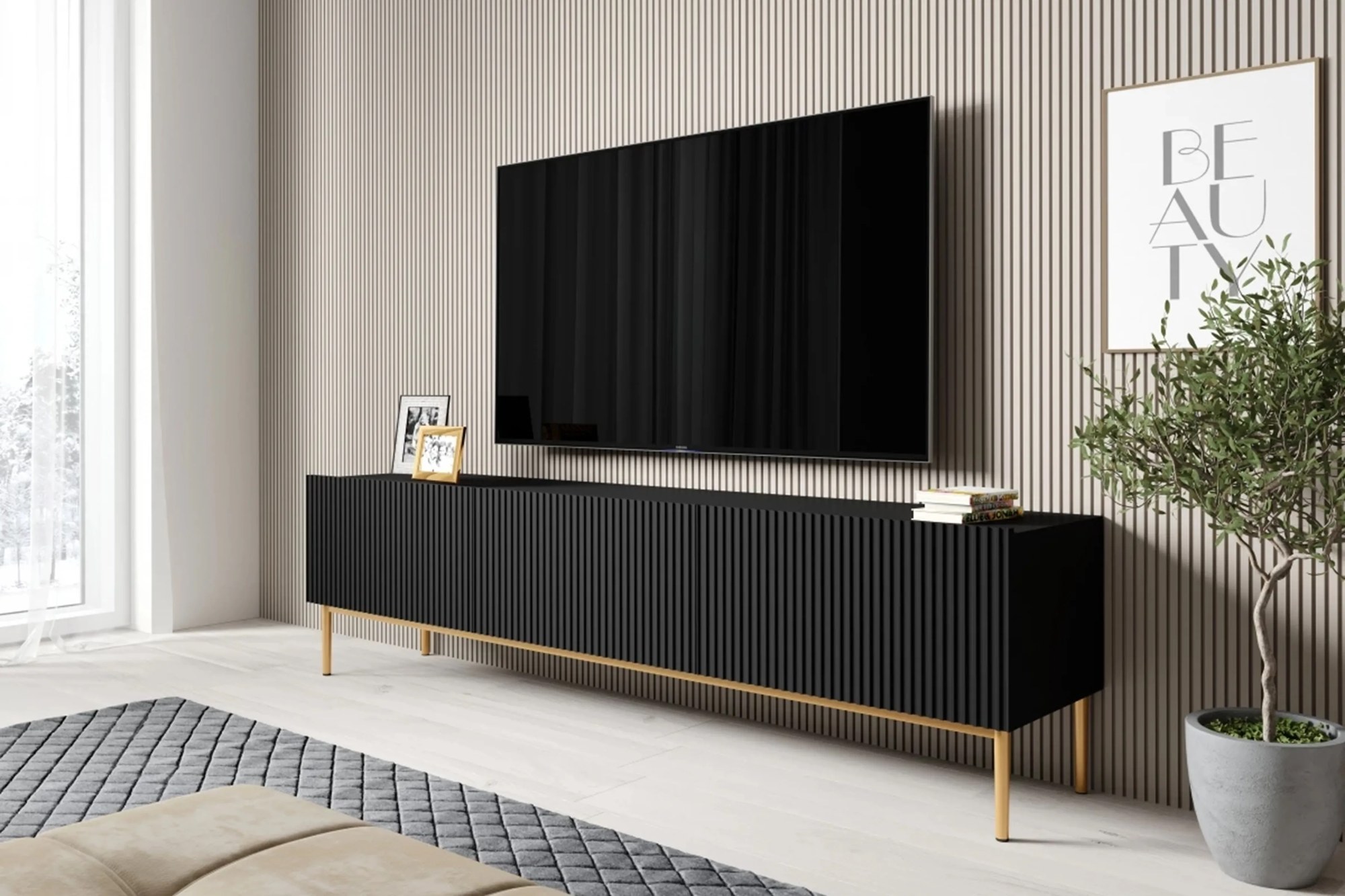 TV stolík Nicole 200 cm na metalových nožičkách so zásuvkou - čierny mat / zlaté nožičky