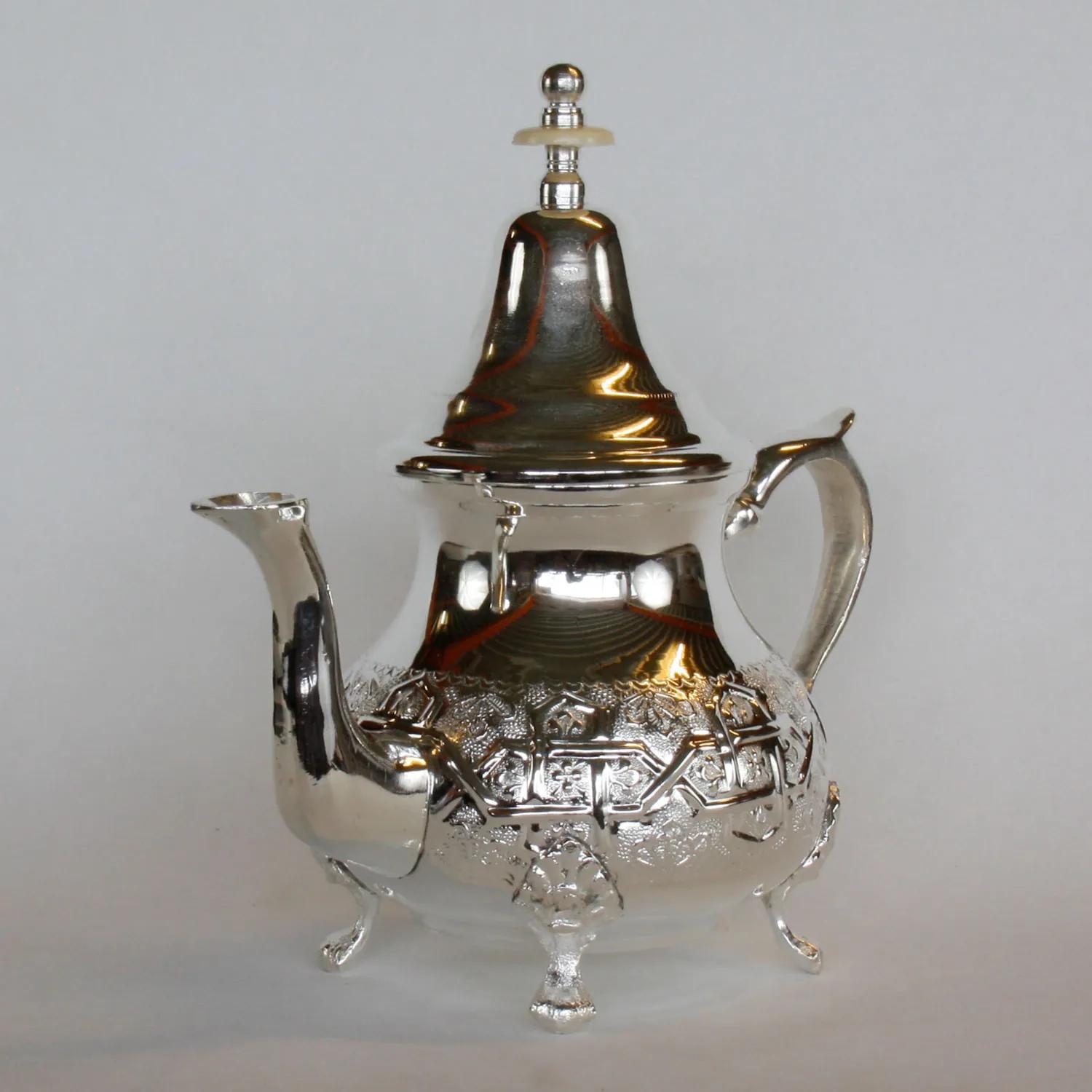Orientálny strieborný čajník 0,40l