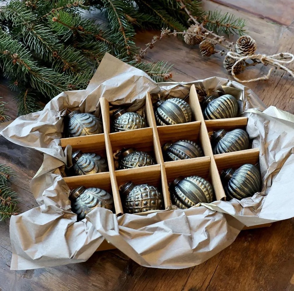 12ks zelená antik sklenená vianočná ozdoba gule ChicAnt - Ø 5,5*6 cm