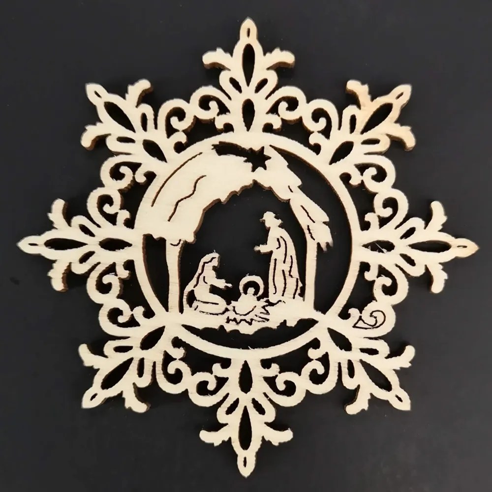 AMADEA Drevená ozdoba vločka s betlehemom 9 cm