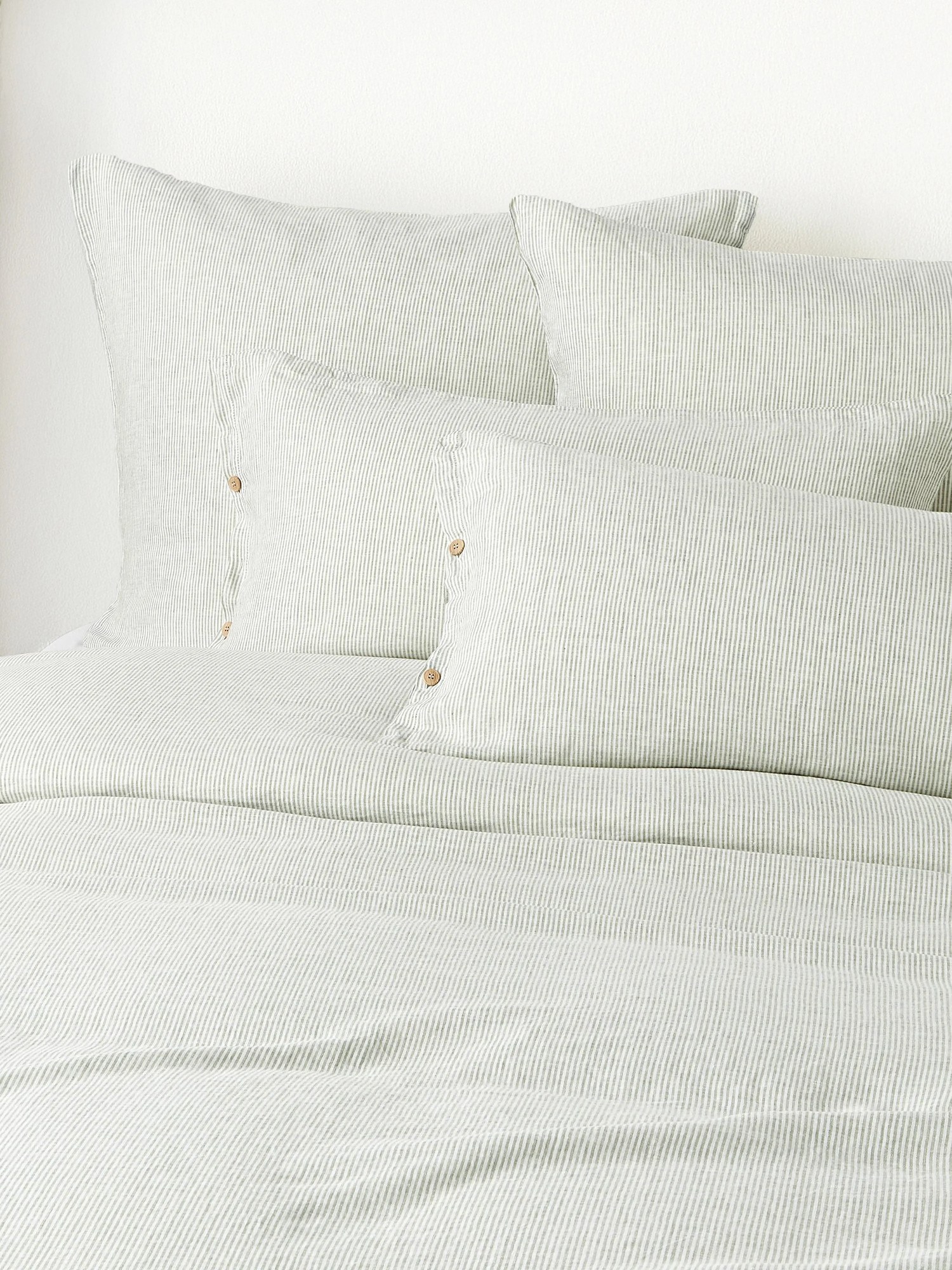 Ľanová obliečka na paplón's vypraným vzhľadom a's jemnými pruhmi Rinna