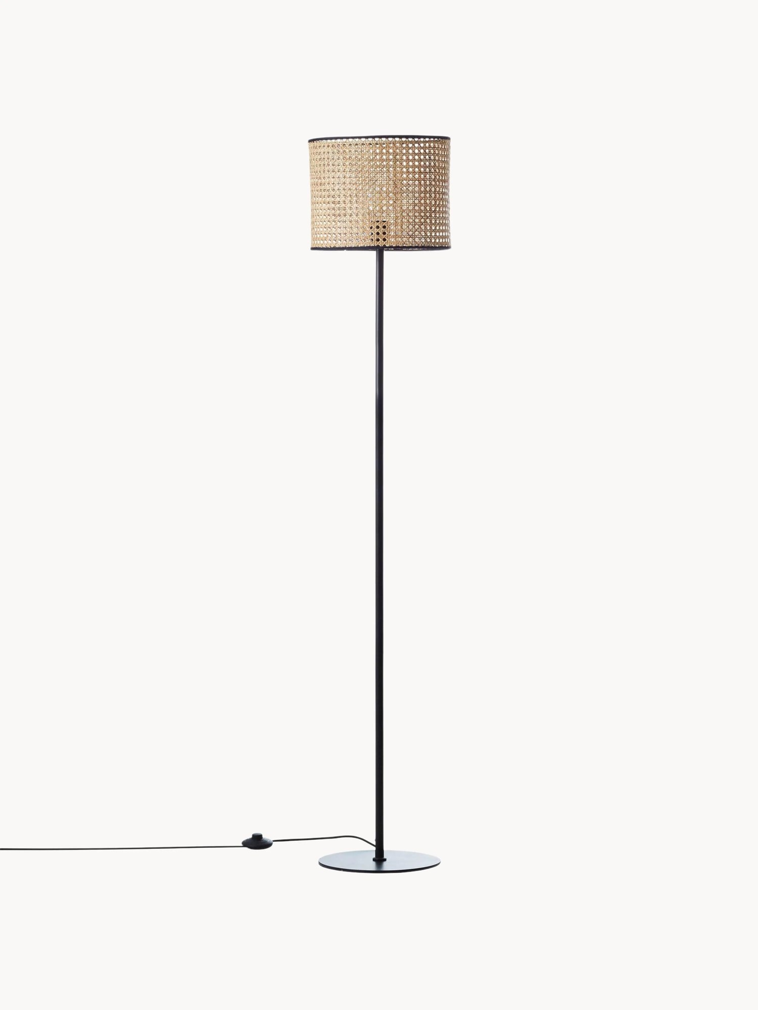 Stojacia lampa's ratanovým tienidlom Wiley